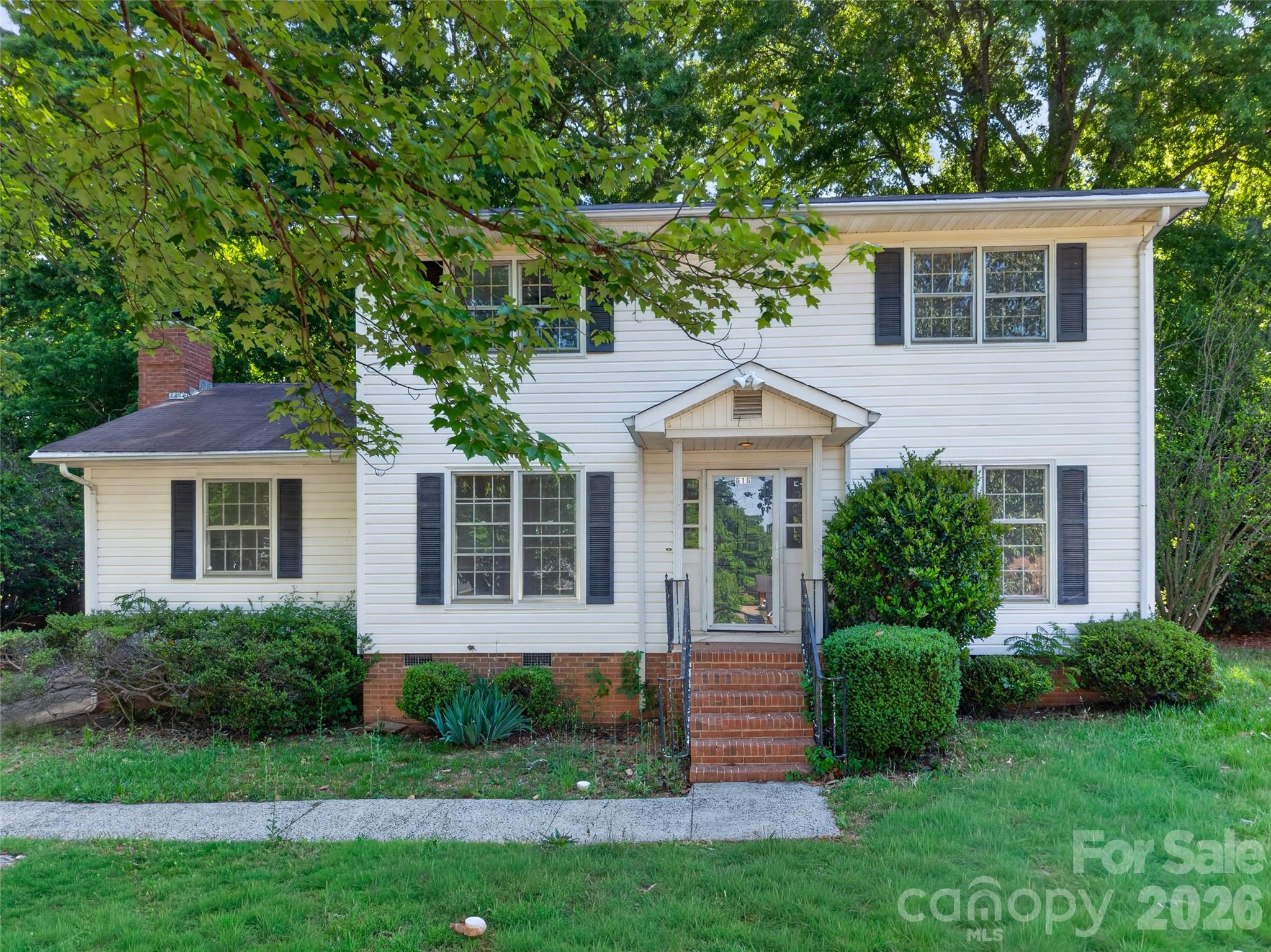 616 Old Farm Road Property Photo 1