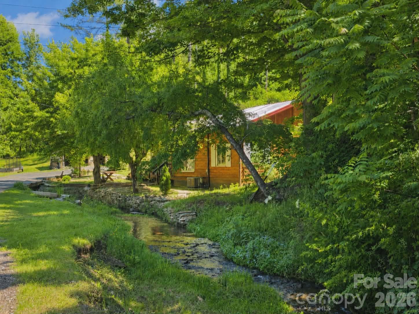 92 Buchanan Drive Property Photo 1
