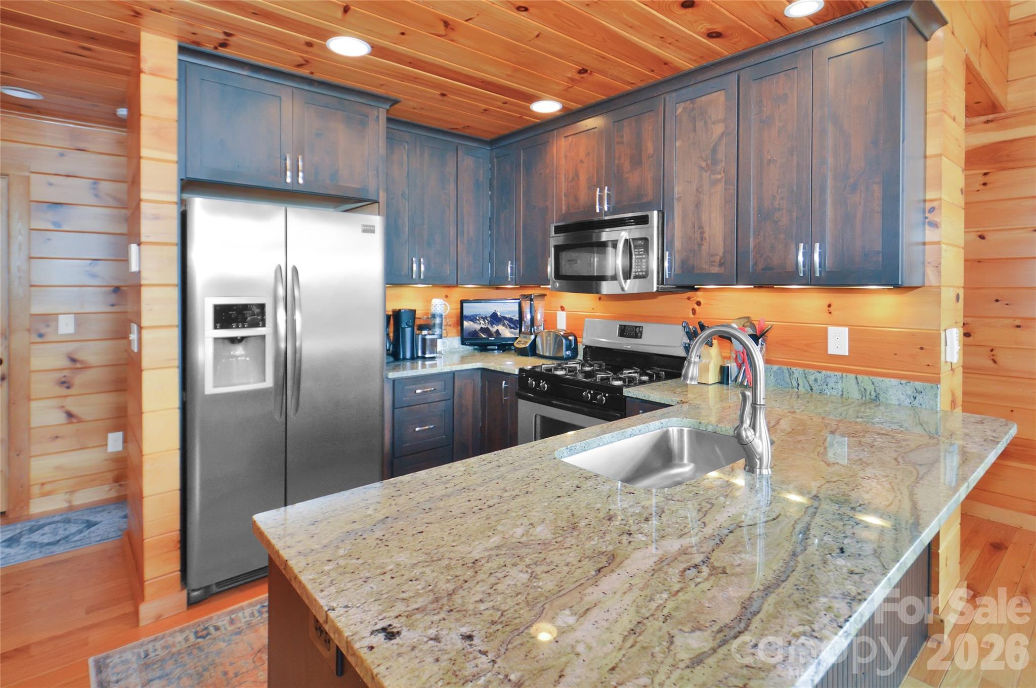 6365 Julius Drive Property Photo 11