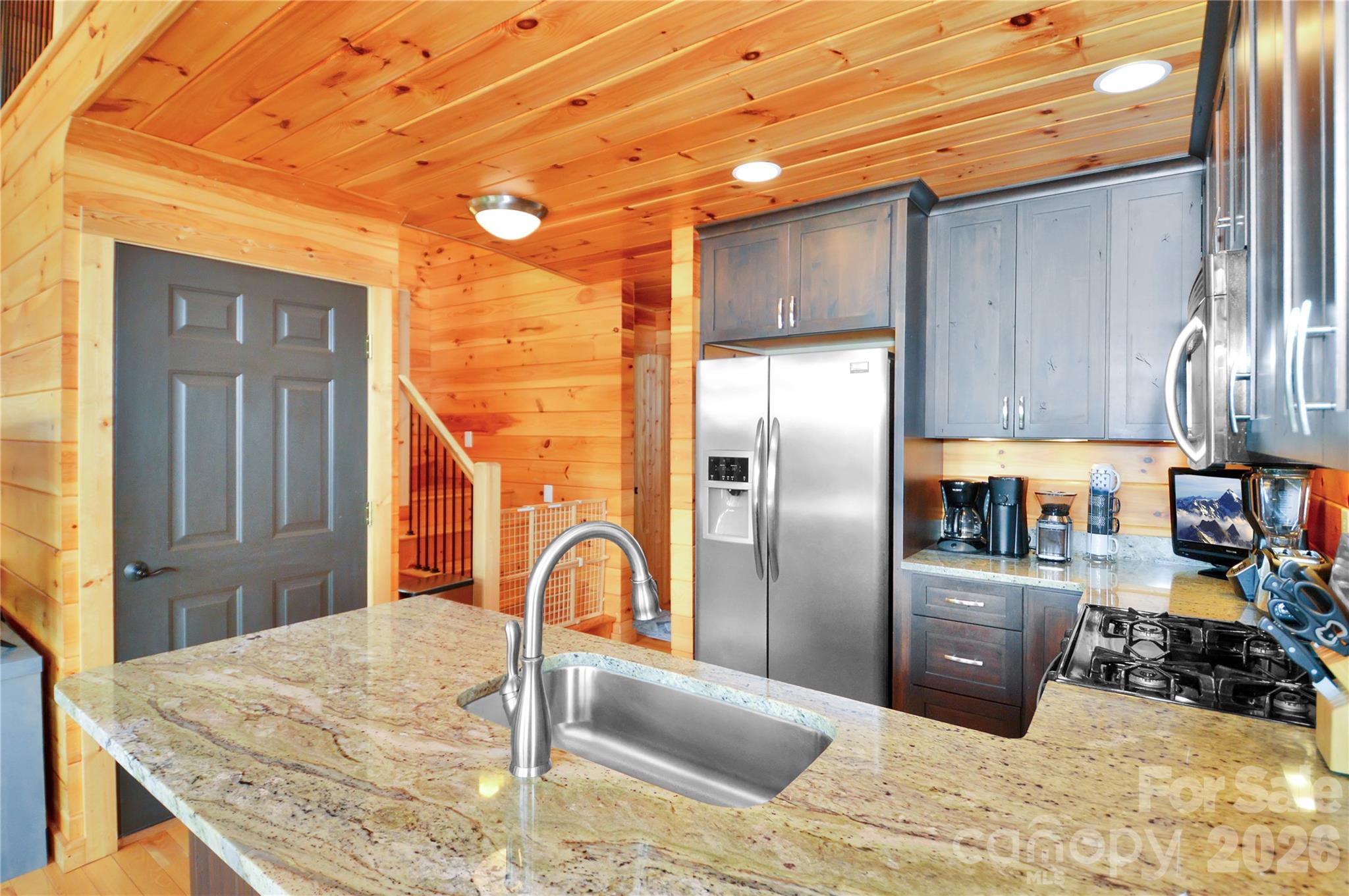 6365 Julius Drive Property Photo 13