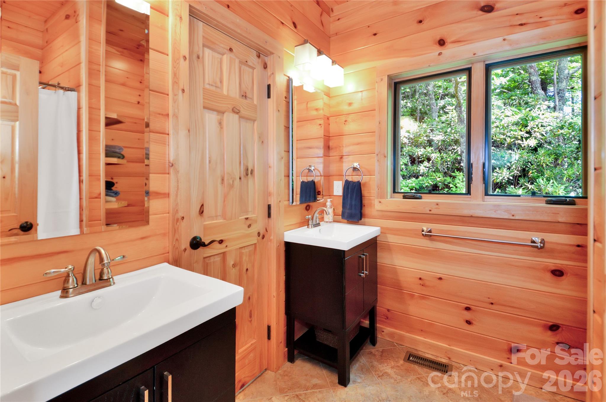 6365 Julius Drive Property Photo 21