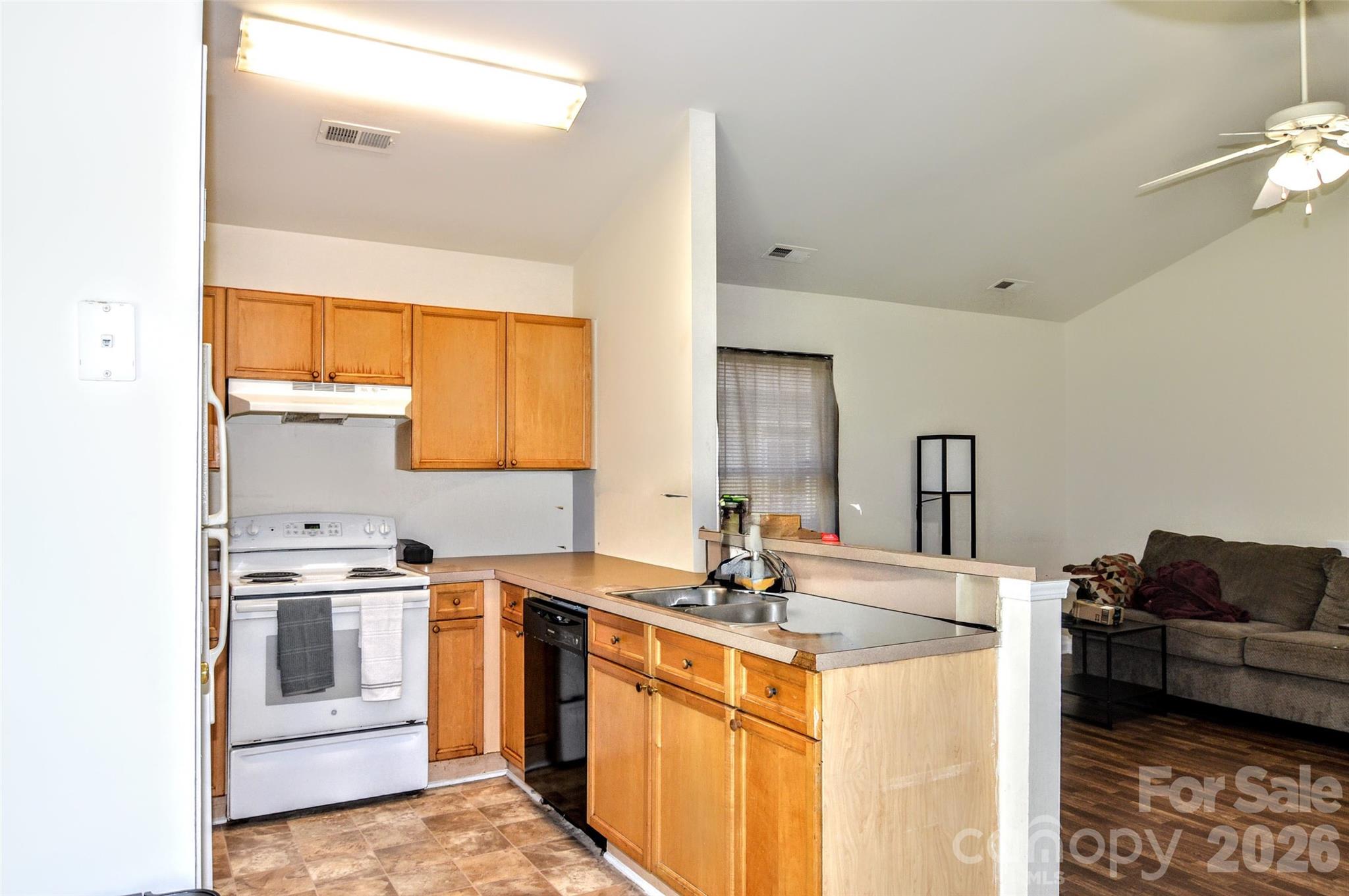1131 Hannah Rae Court Property Photo 10