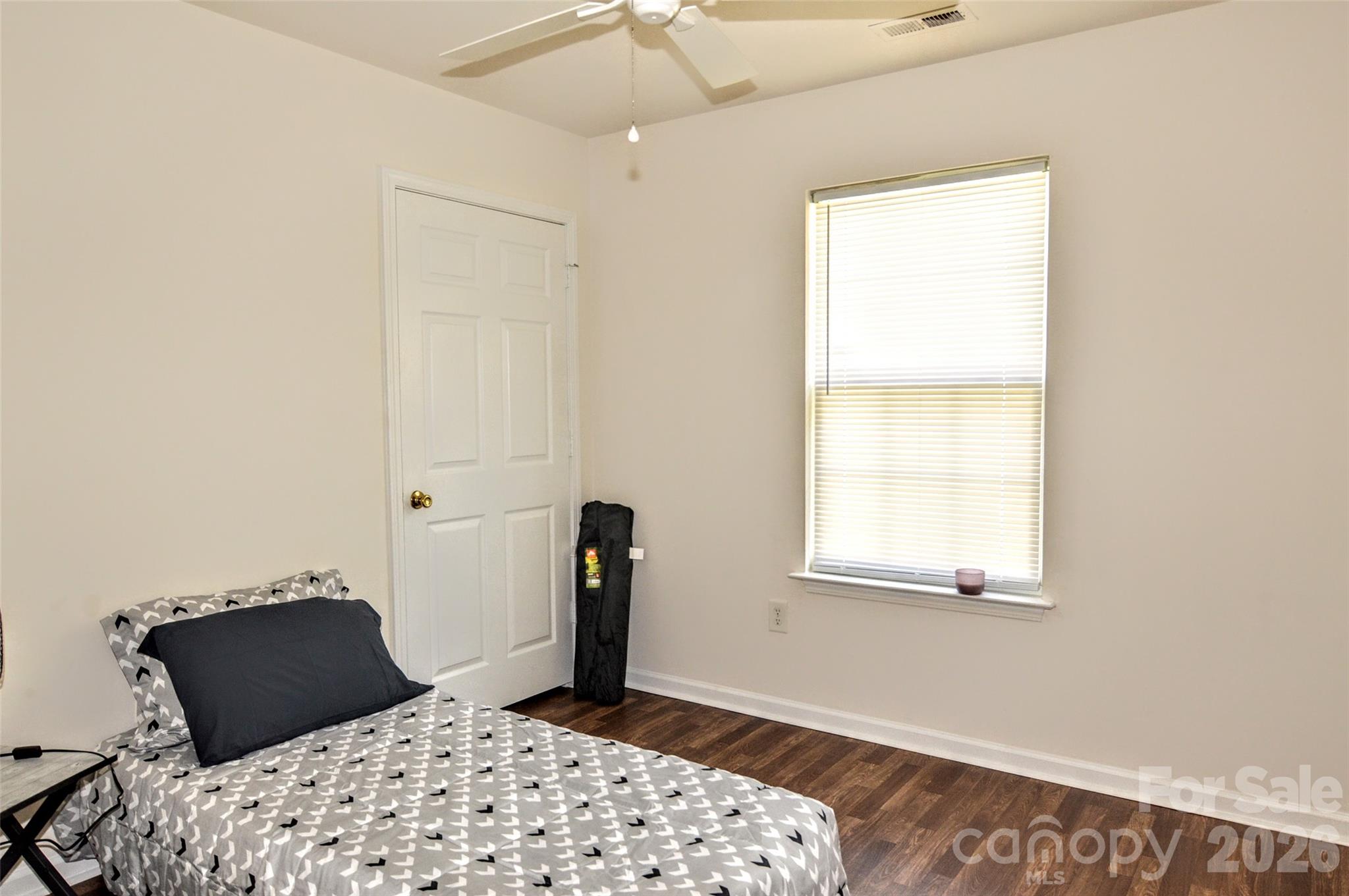 1131 Hannah Rae Court Property Photo 23