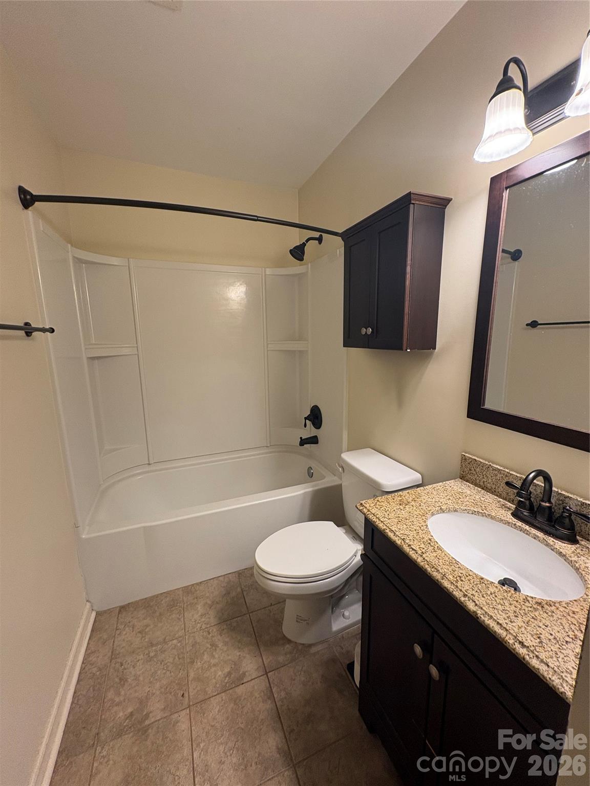 3931 Durham Lane Property Photo 5