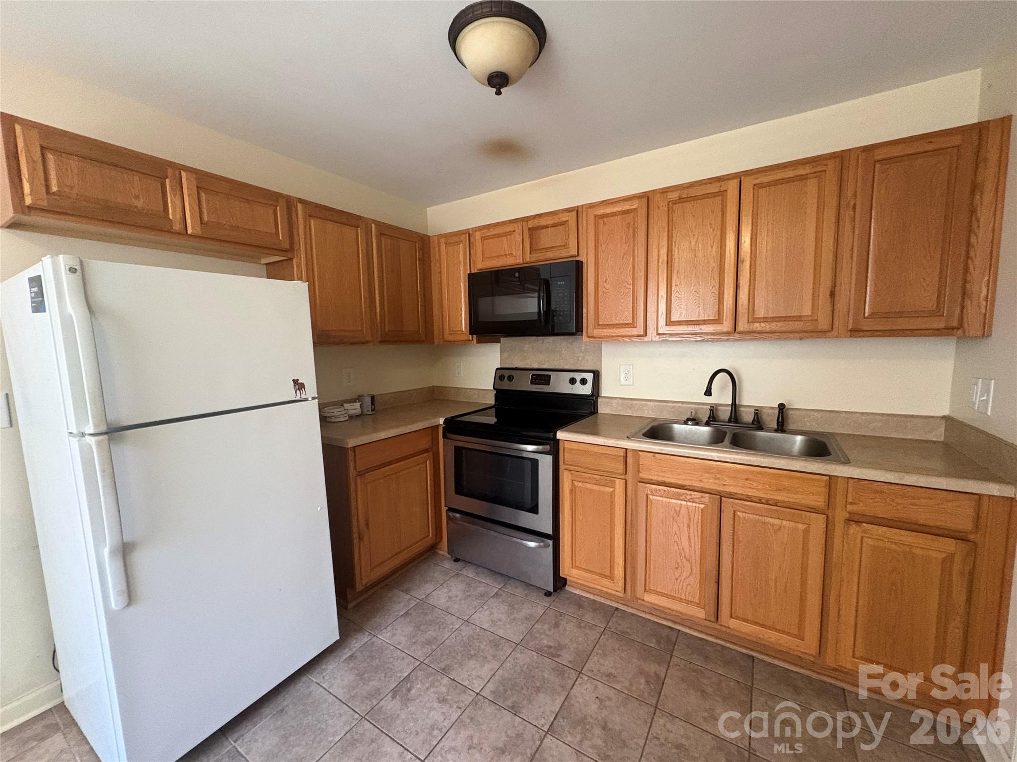 3931 Durham Lane Property Photo 8