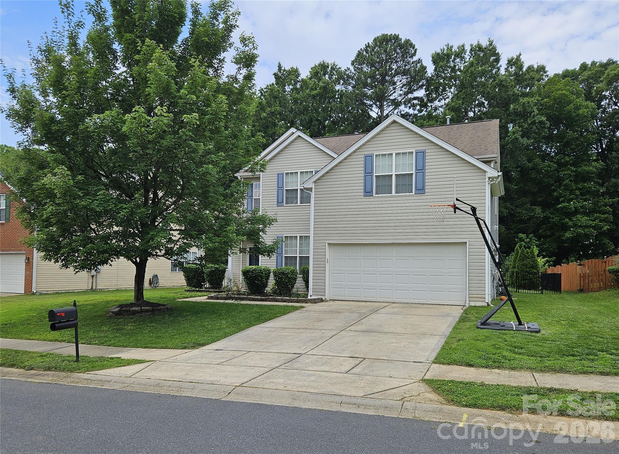 17126 Cambridge Woods Court Property Photo 40