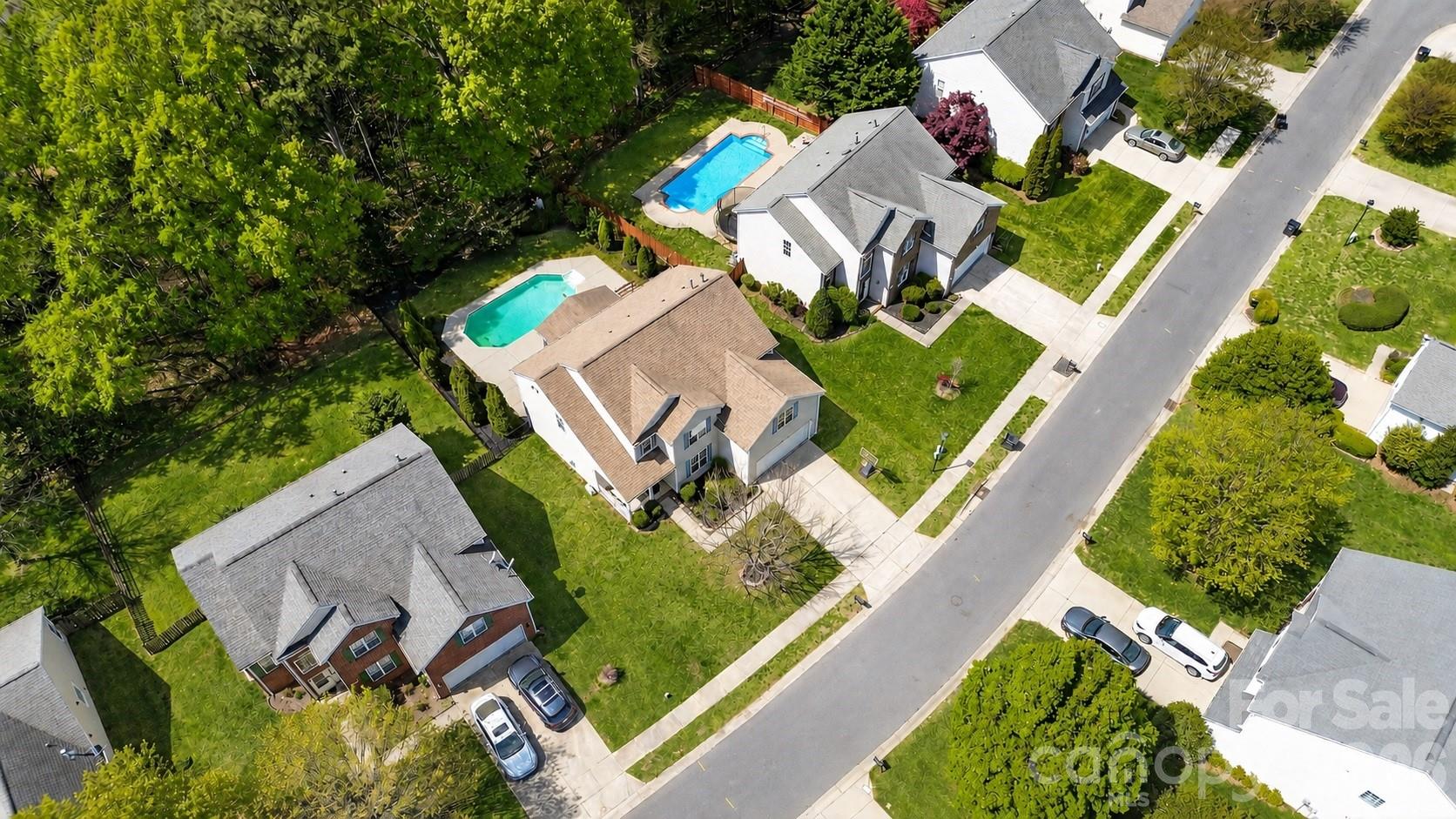 17126 Cambridge Woods Court Property Photo 44