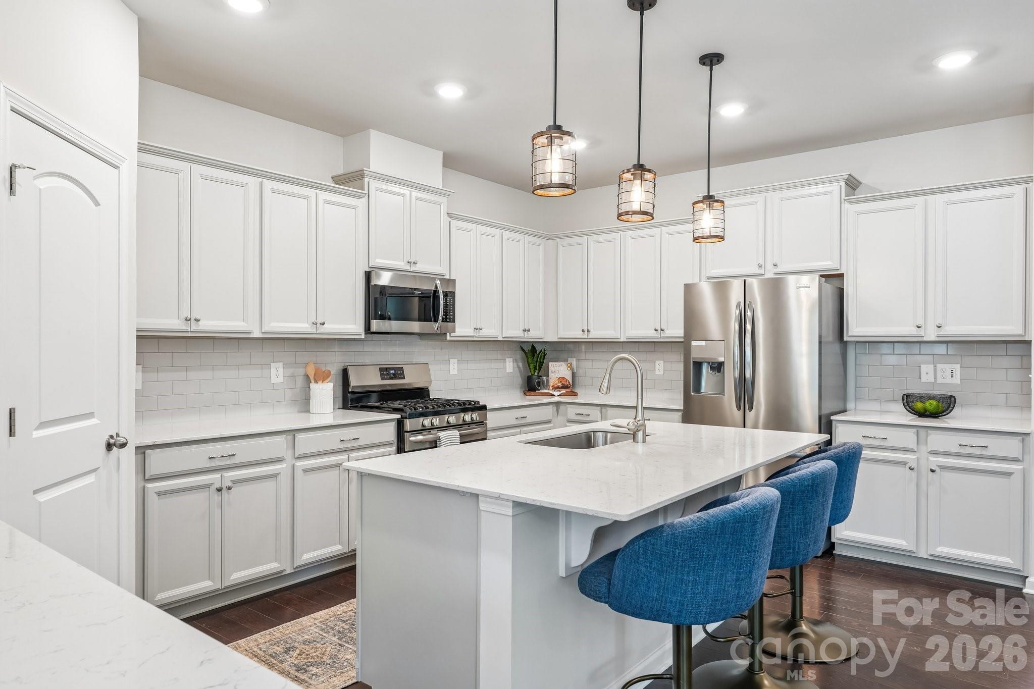 17810 Burnt Hickory Drive Property Photo 8