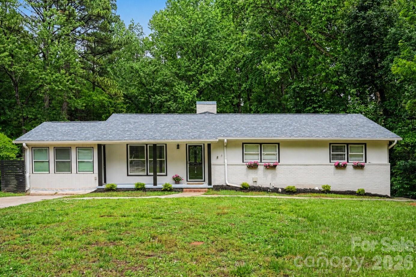 716 Grandview Drive Property Photo 1