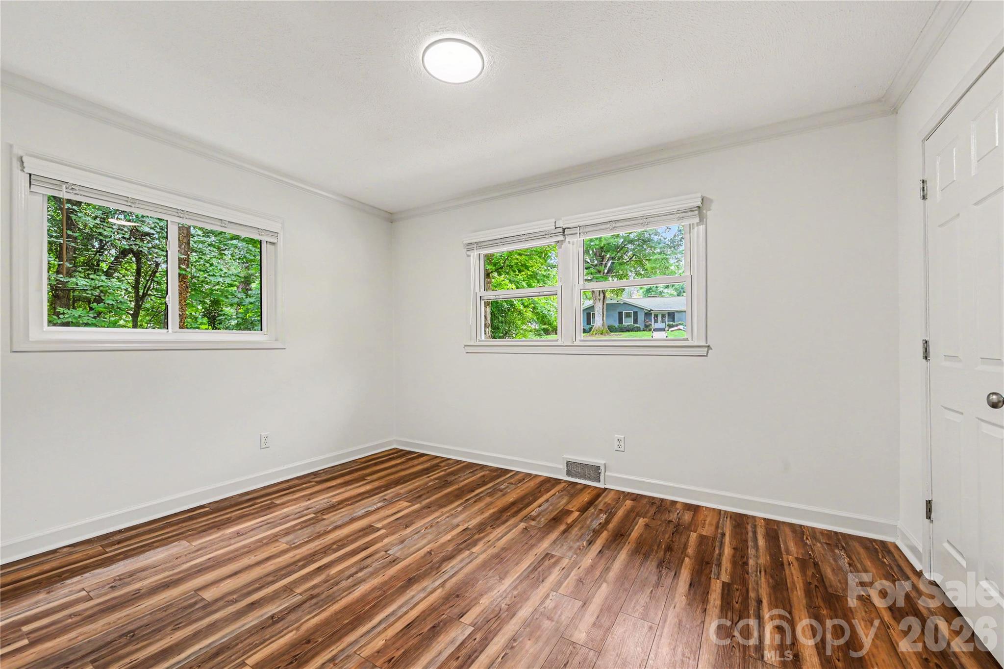 716 Grandview Drive Property Photo 14