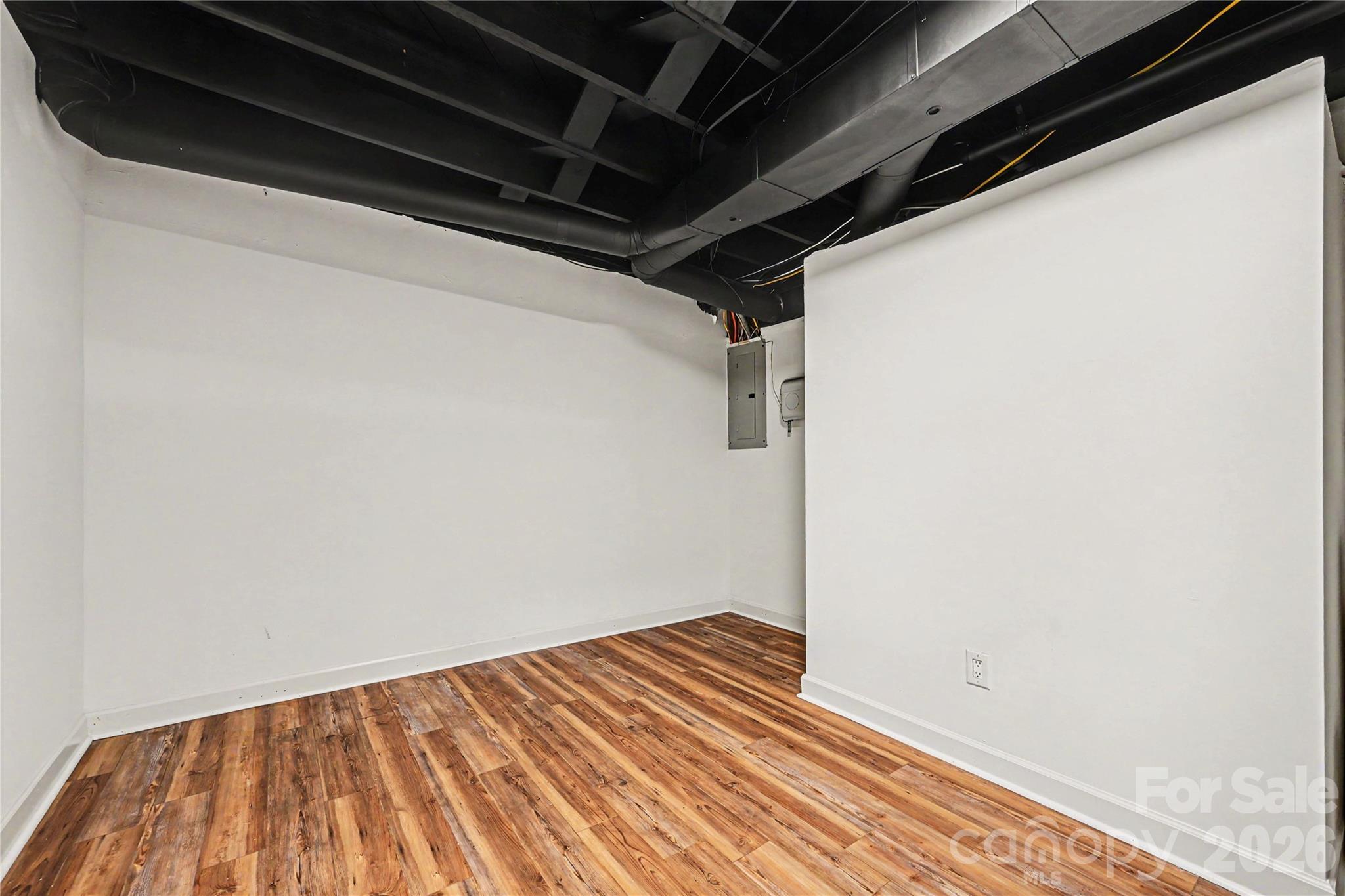 716 Grandview Drive Property Photo 24