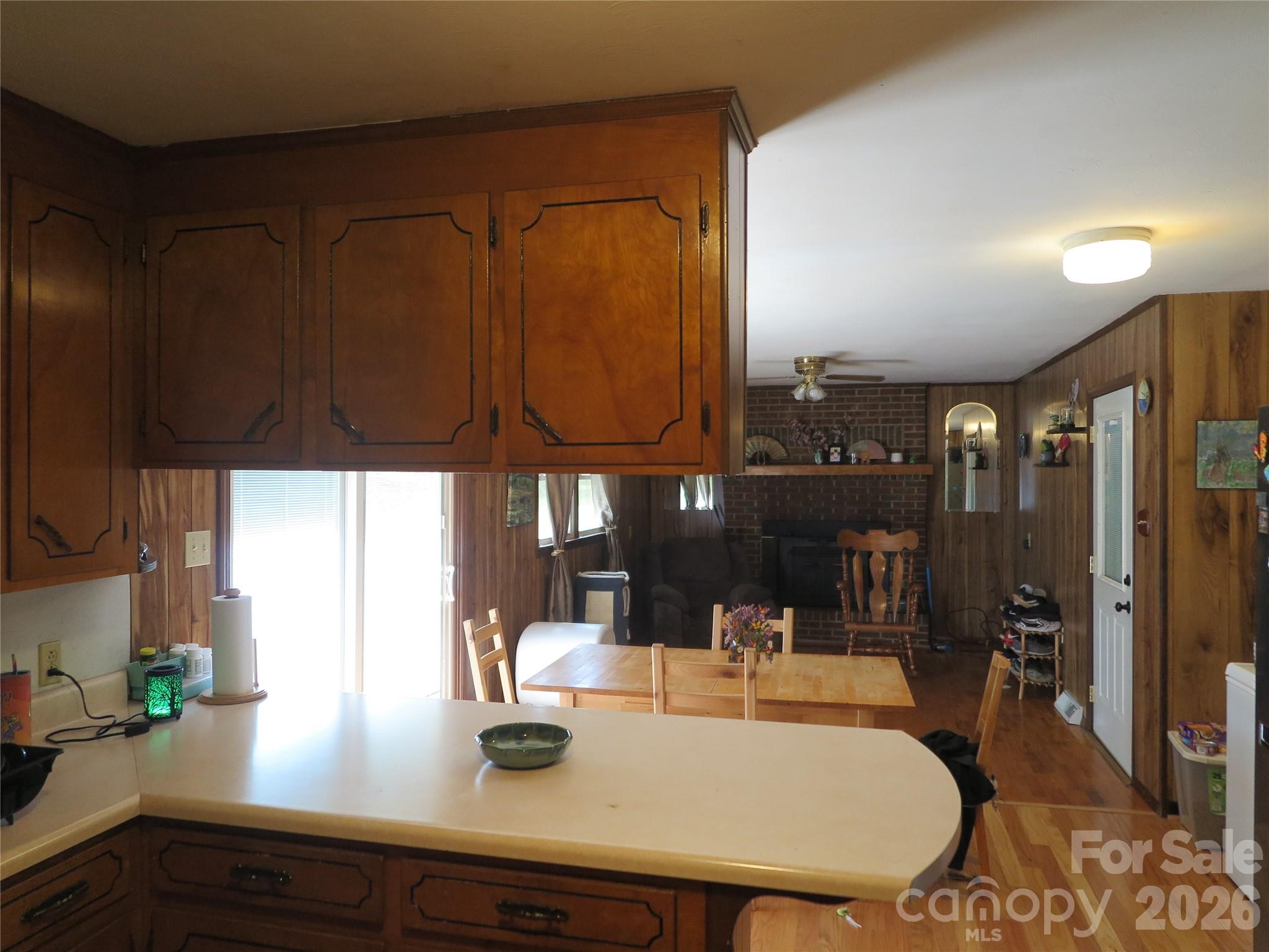 112 Glenn Oaks Drive Property Photo 5
