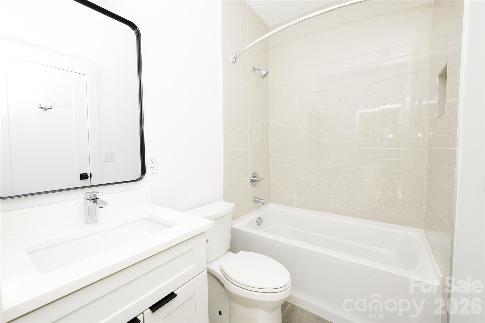 221 Woodsborough Place Property Photo 11