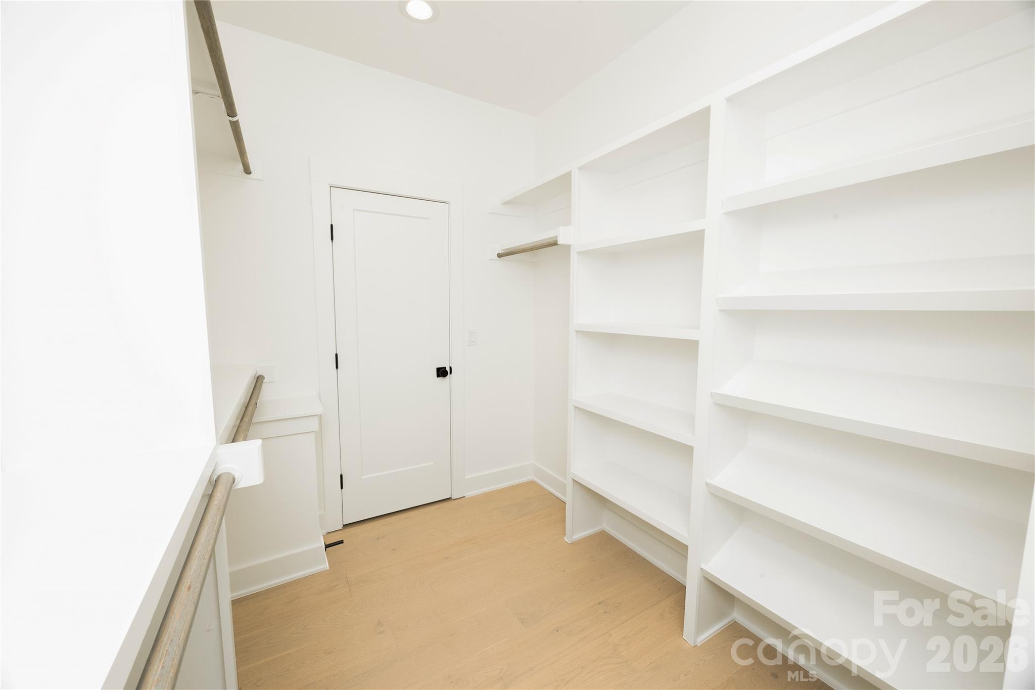 221 Woodsborough Place Property Photo 17