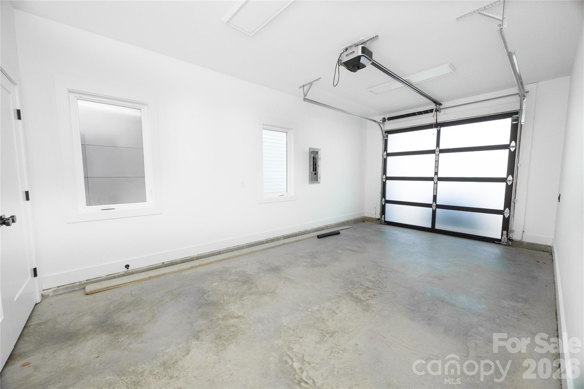 221 Woodsborough Place Property Photo 29