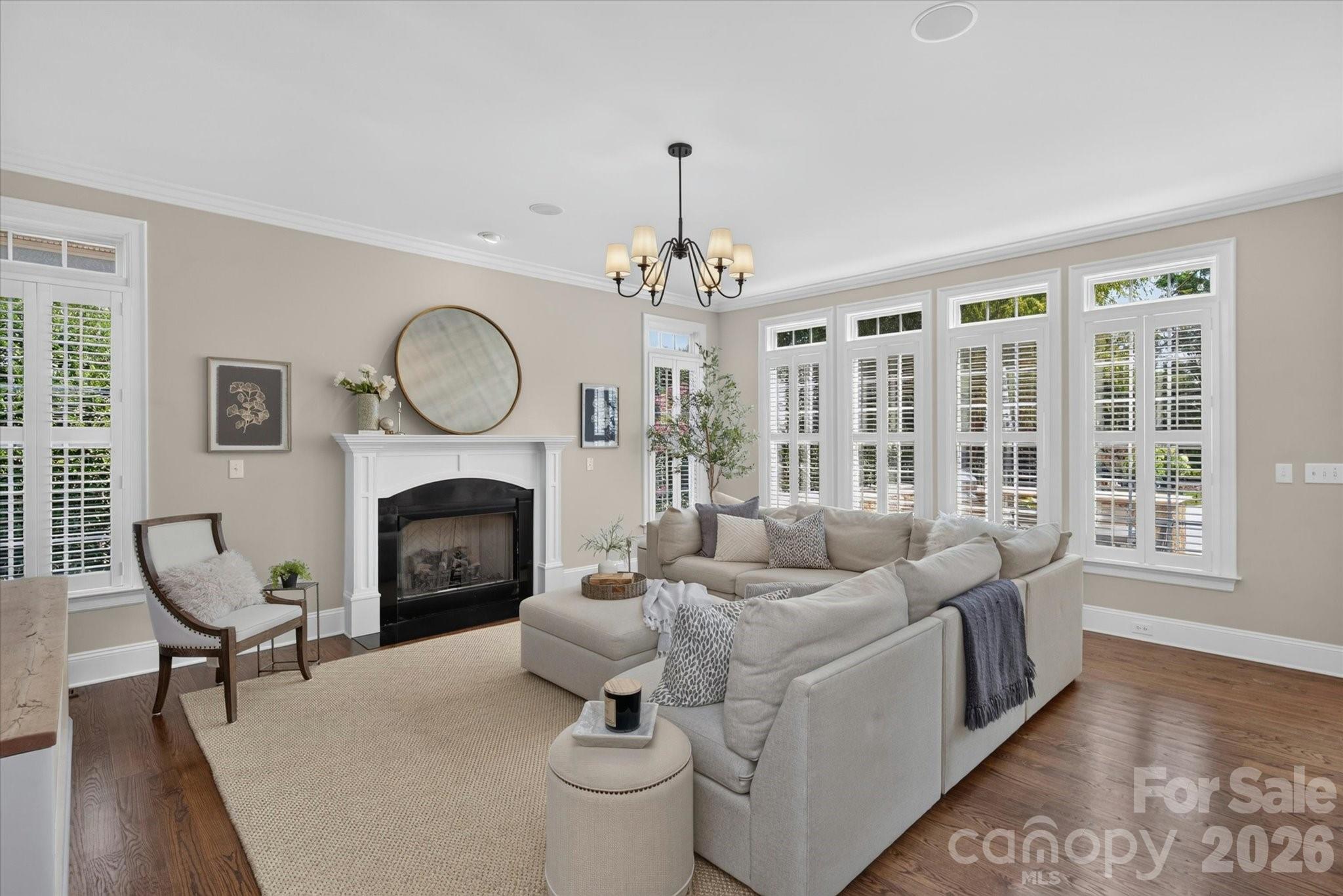 1309 Venetian Way Drive Property Photo 8