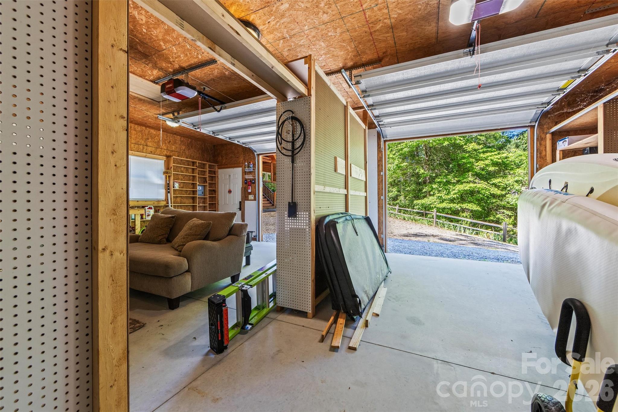 128 Hummingbird Lane Property Photo 40