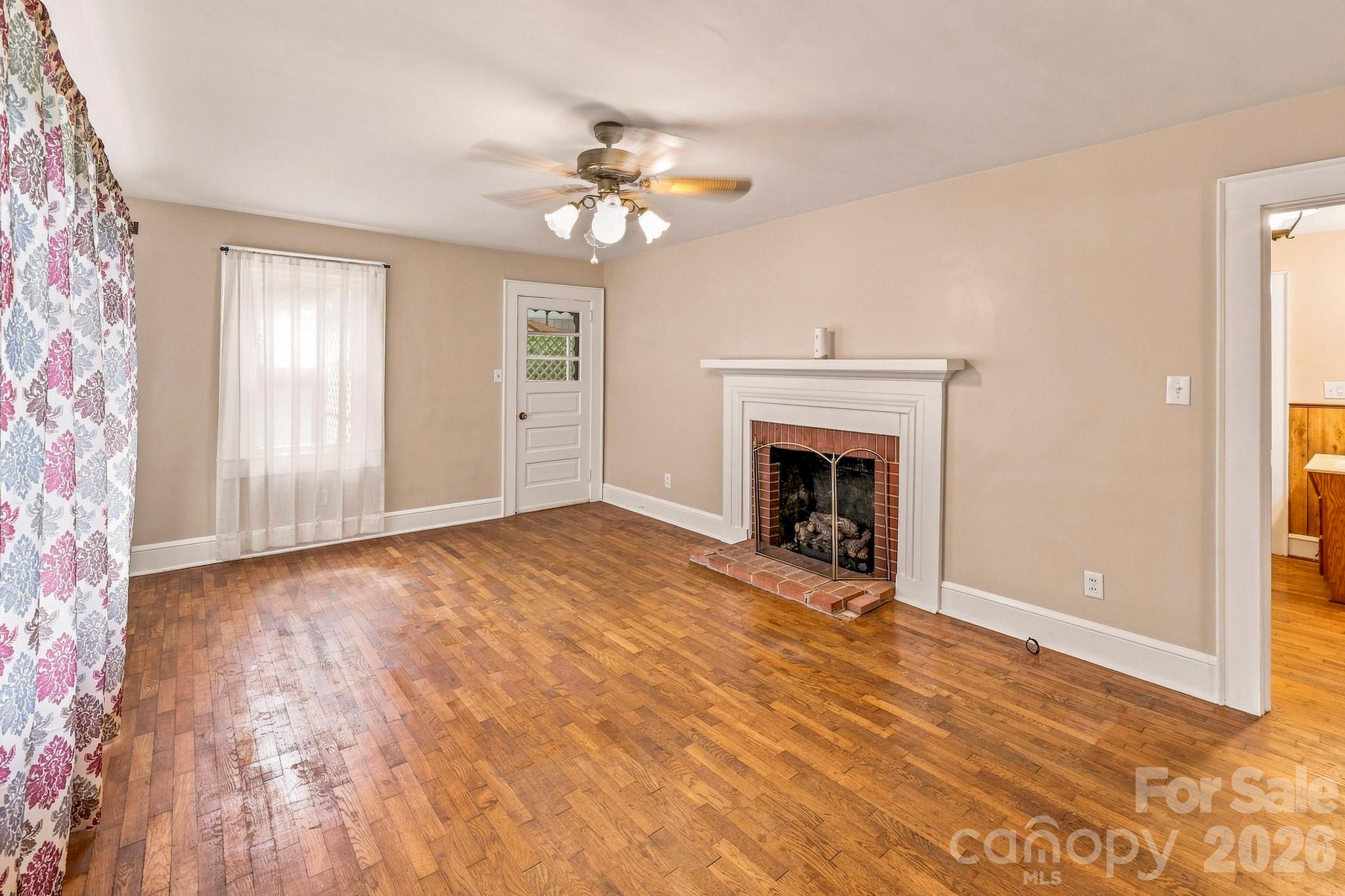 257 Maryland Drive Property Photo 4