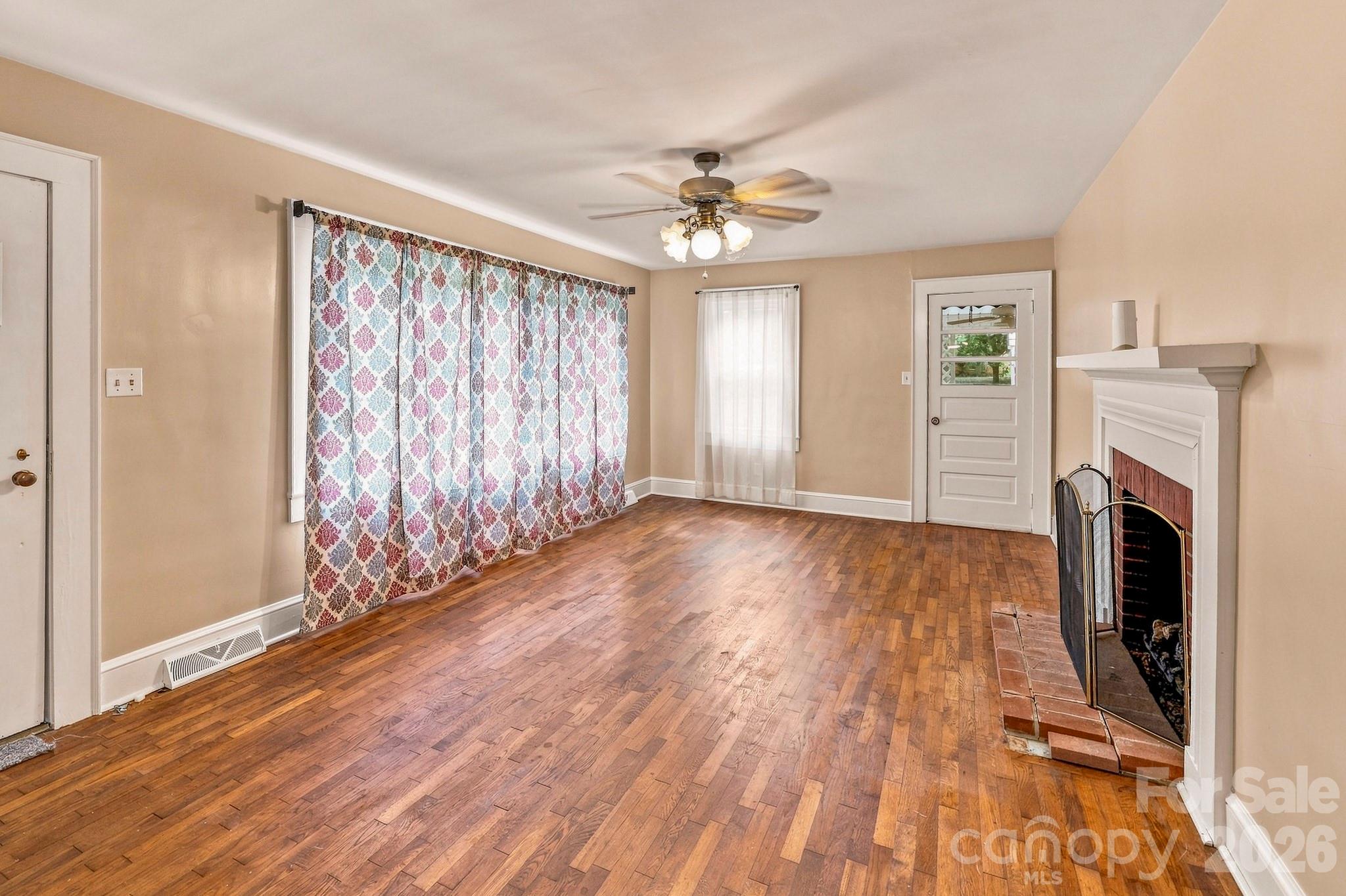 257 Maryland Drive Property Photo 5