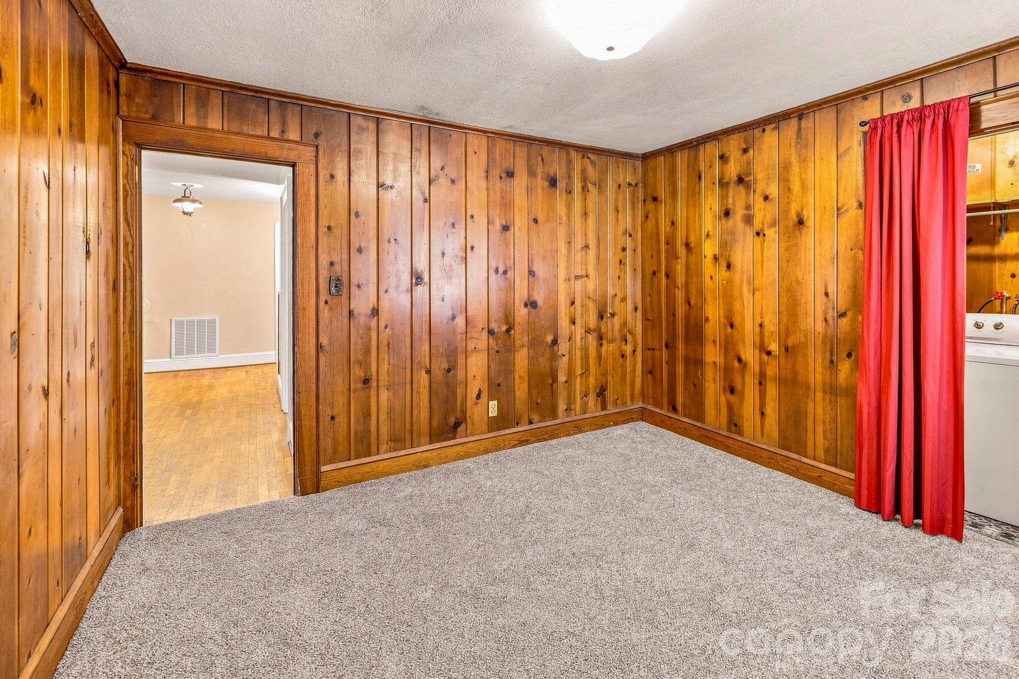 257 Maryland Drive Property Photo 15