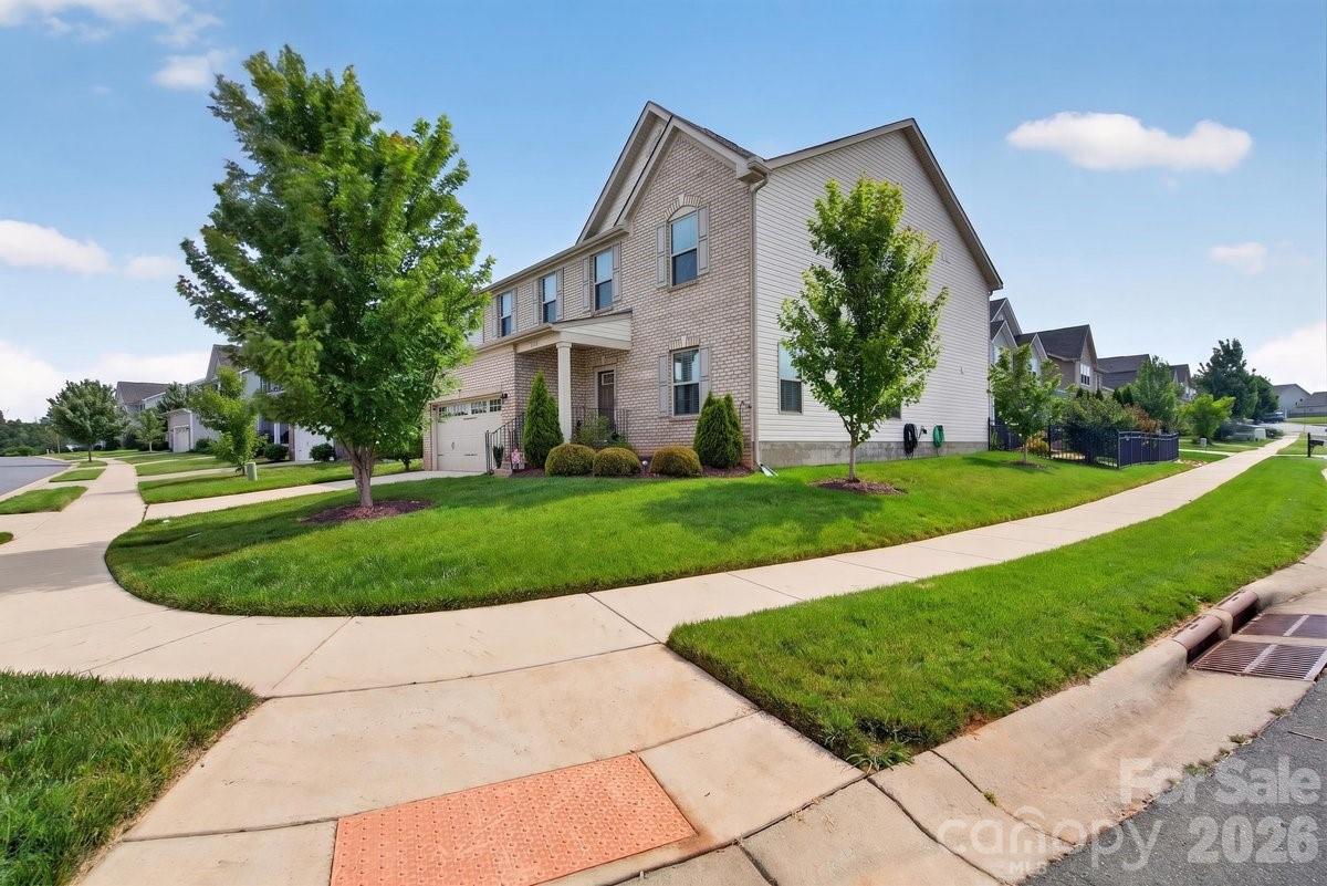 1677 Scarbrough Circle Property Photo 1