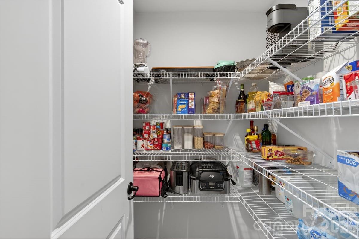 1677 Scarbrough Circle Property Photo 13