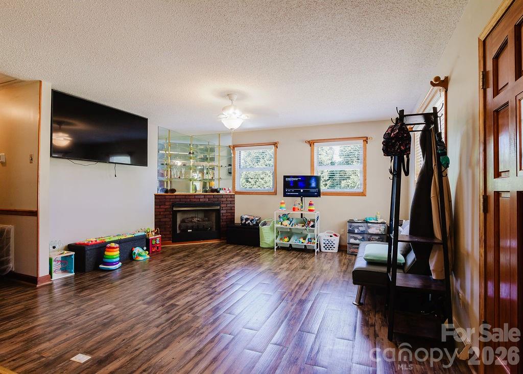 32497 Guard Road Property Photo 4