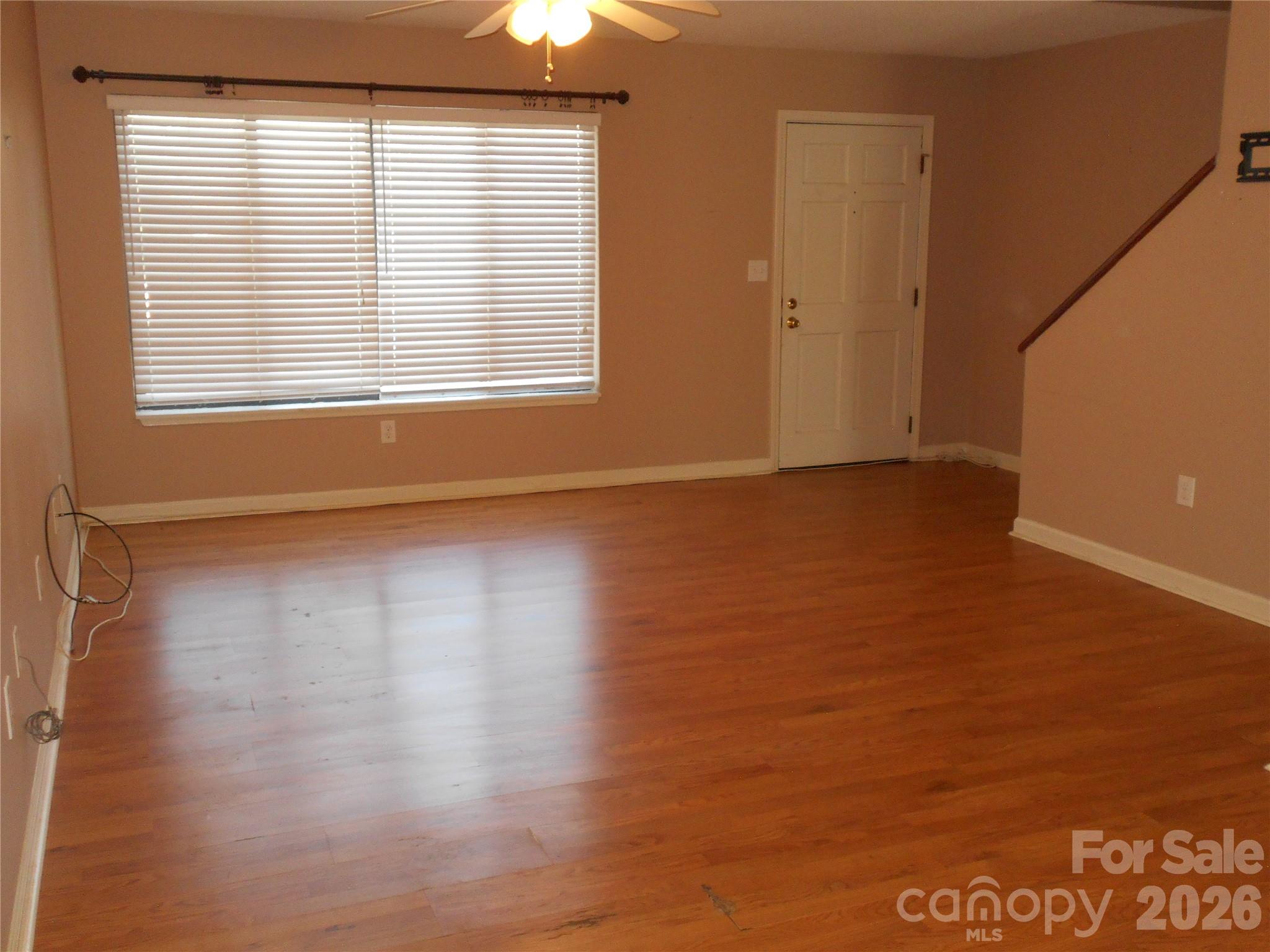 407 E Broad Street C3 Property Photo 3