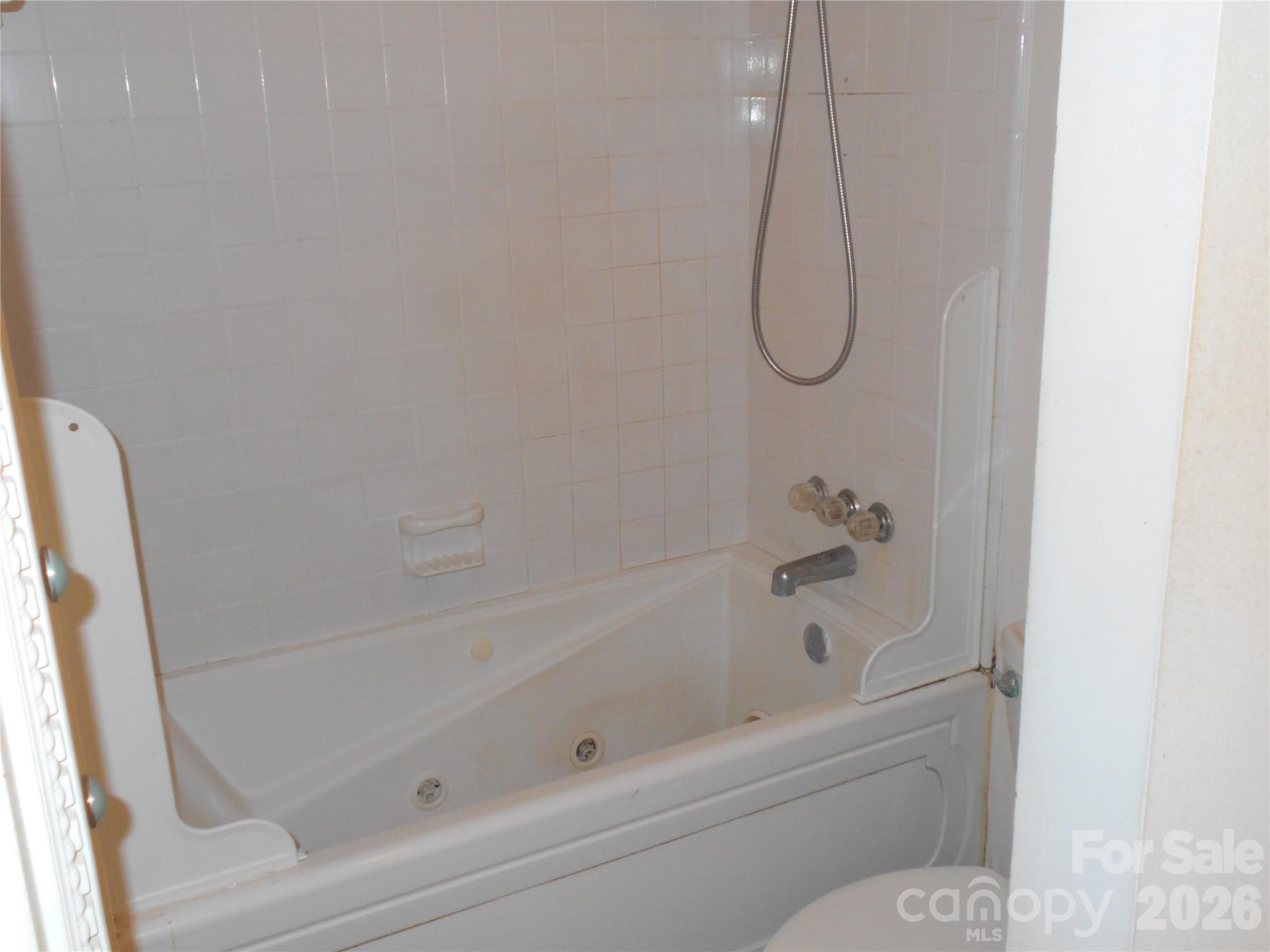 407 E Broad Street C3 Property Photo 13