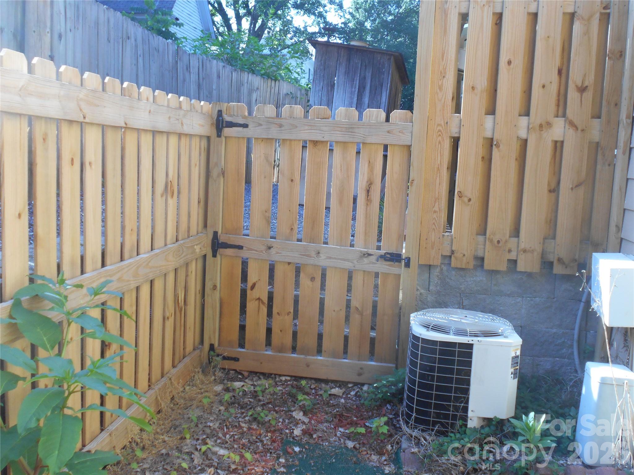 407 E Broad Street C3 Property Photo 24