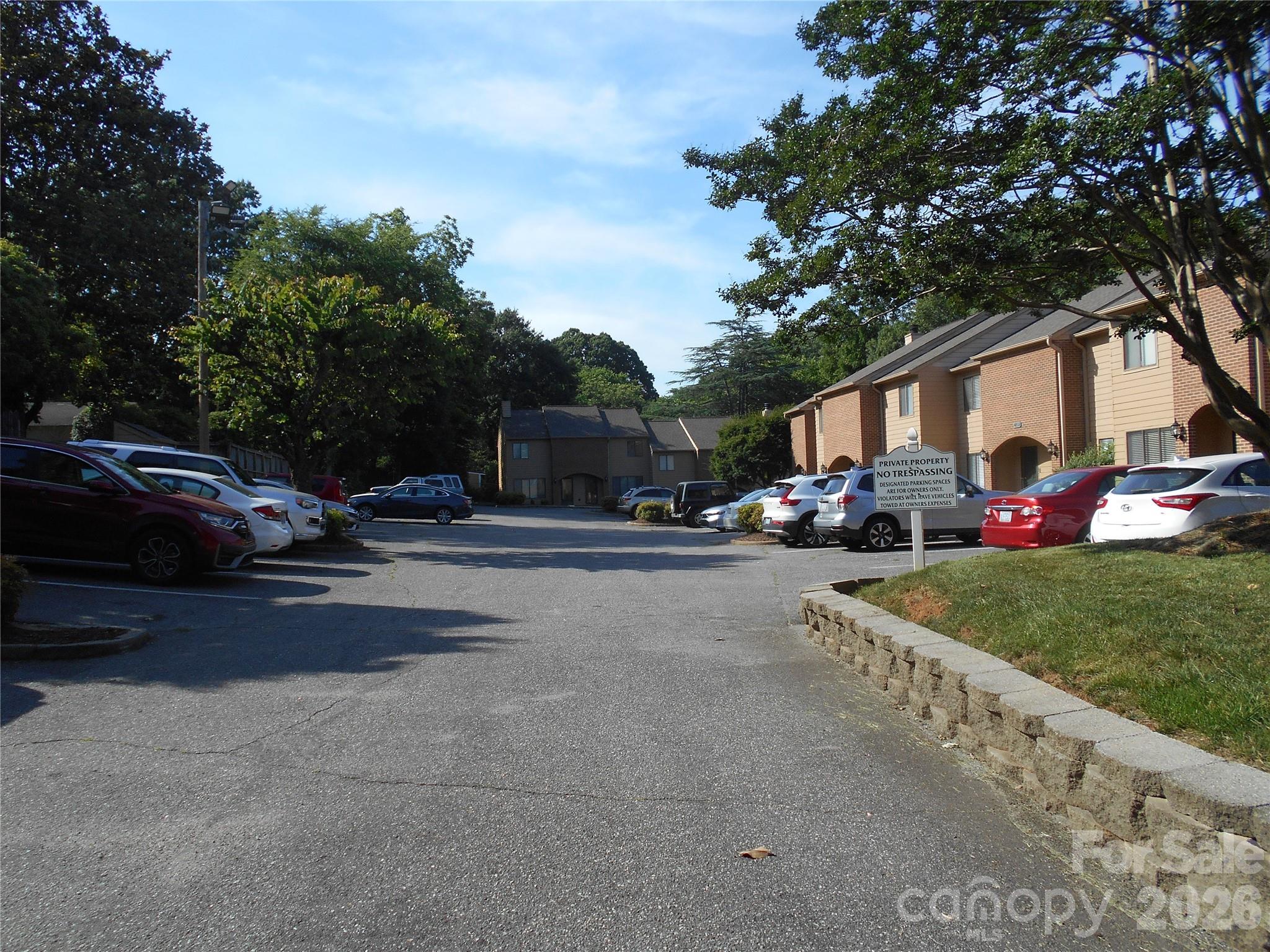 407 E Broad Street C3 Property Photo 26