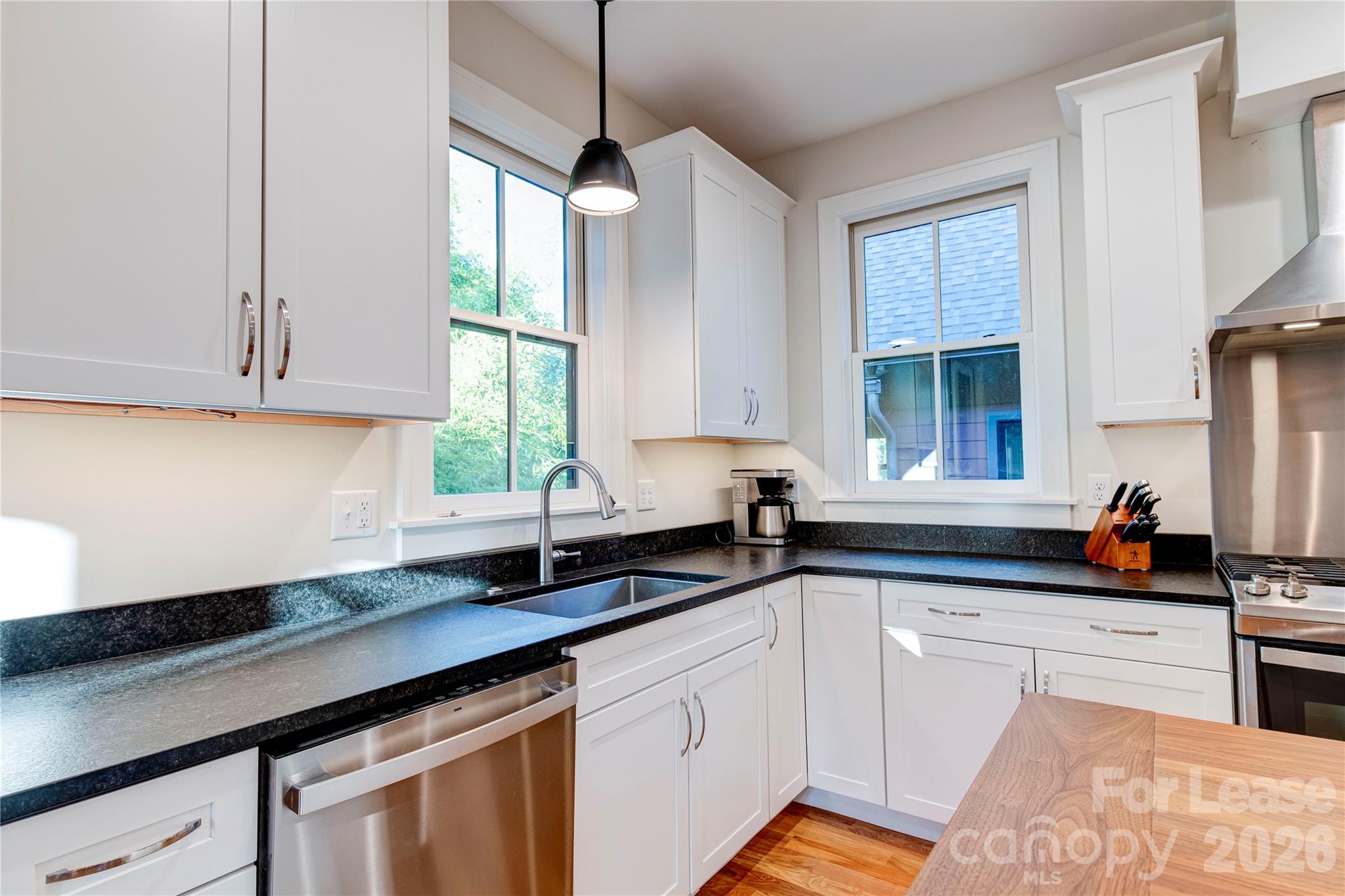 12 Waverly Road Property Photo 3