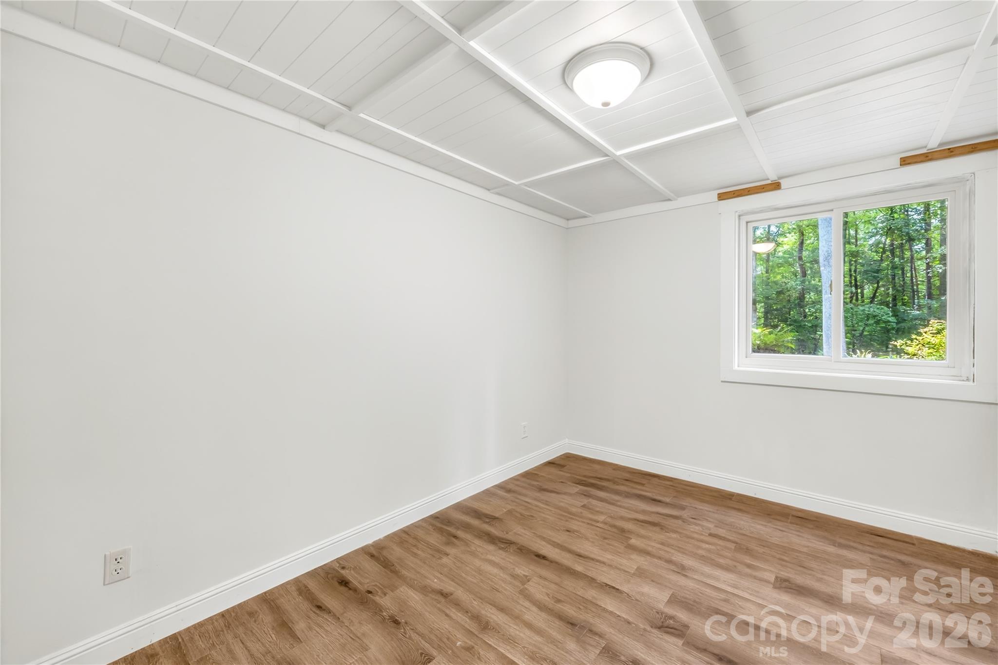5917 Davis Road Property Photo 10