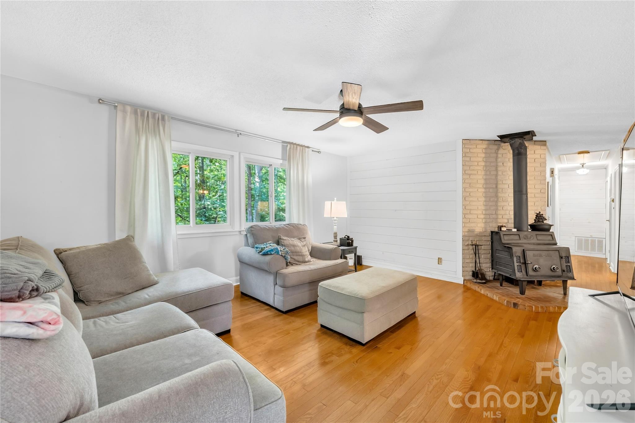5917 Davis Road Property Photo 15