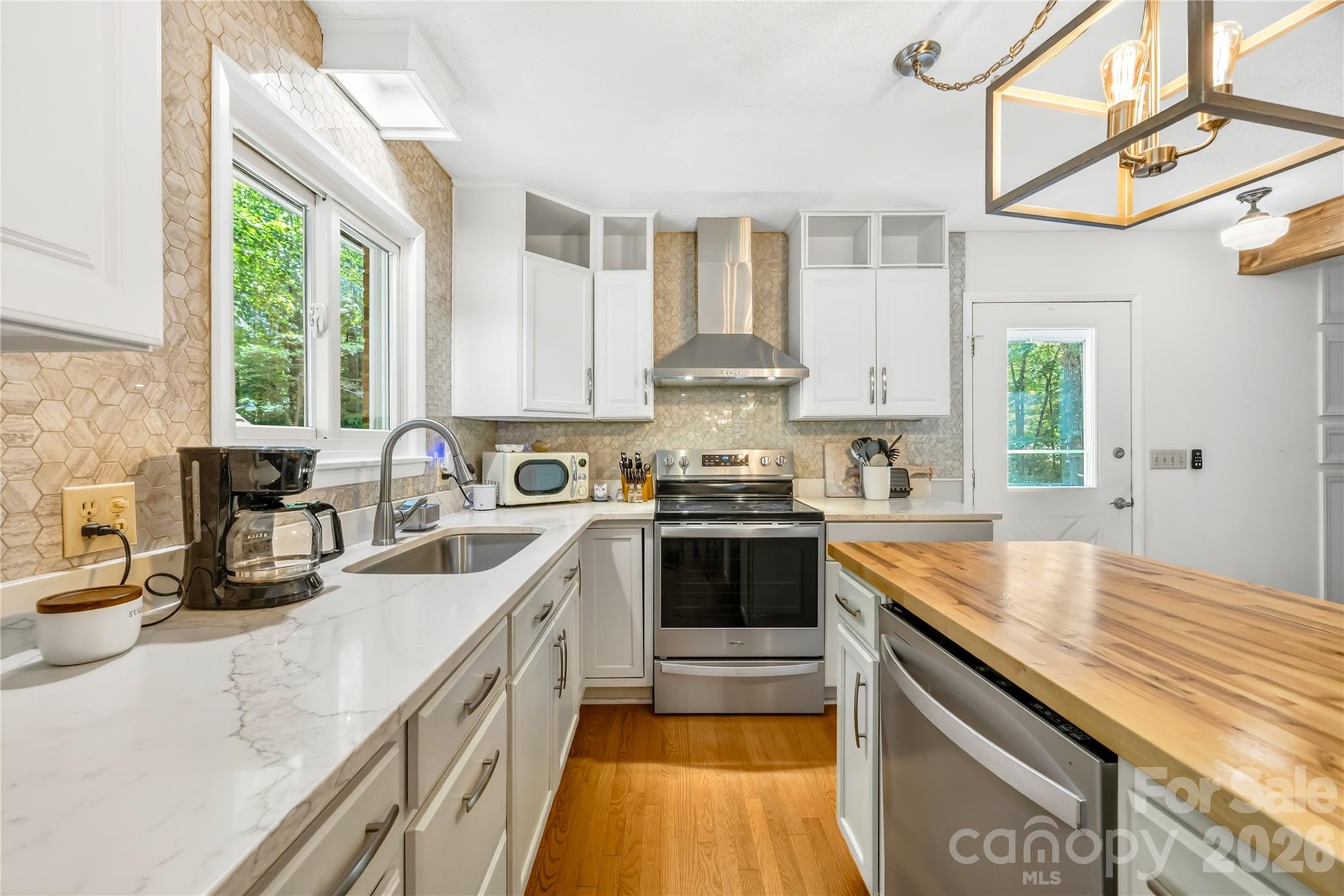 5917 Davis Road Property Photo 17