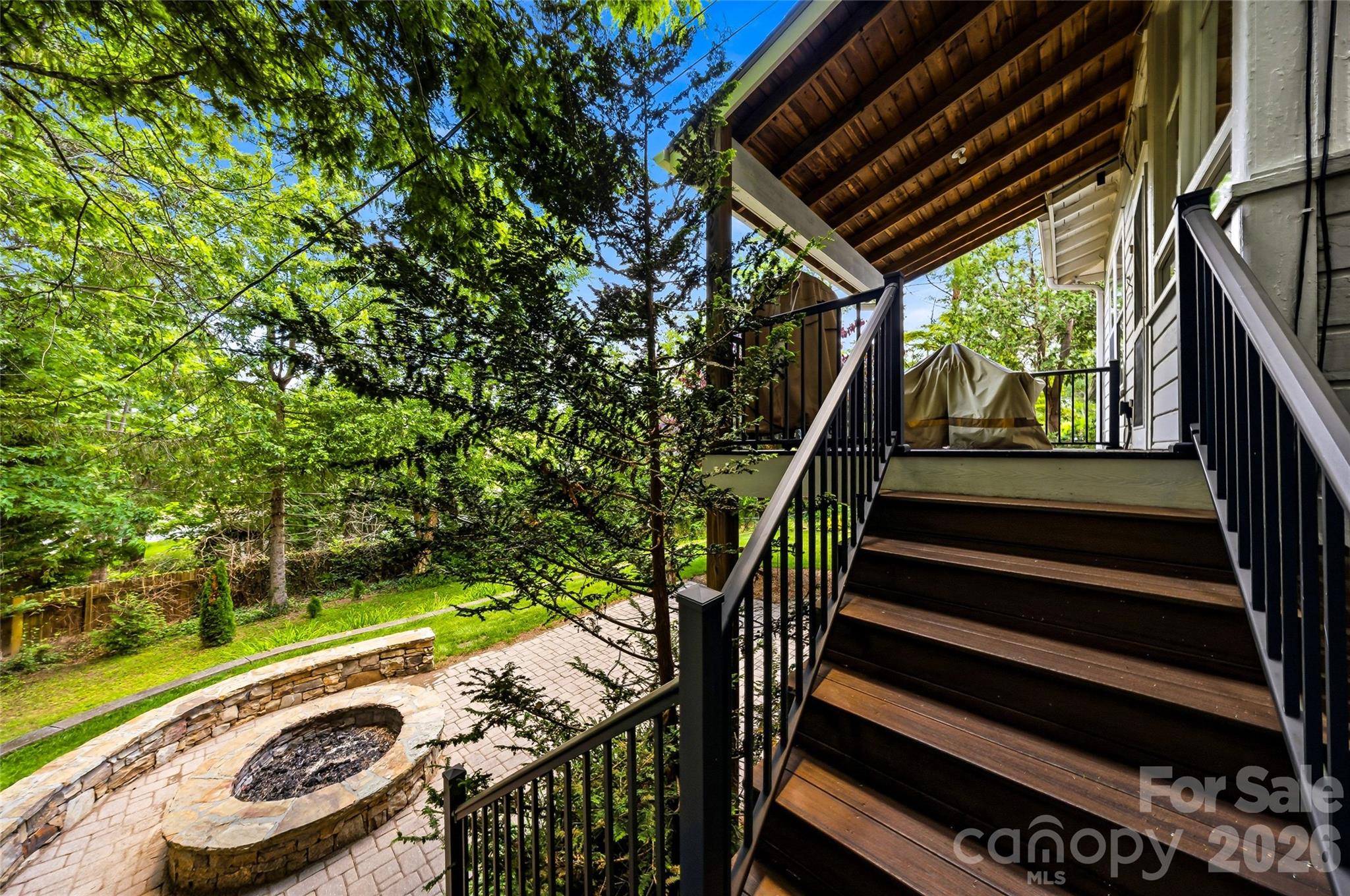 1620 Norwood Place Property Photo 32