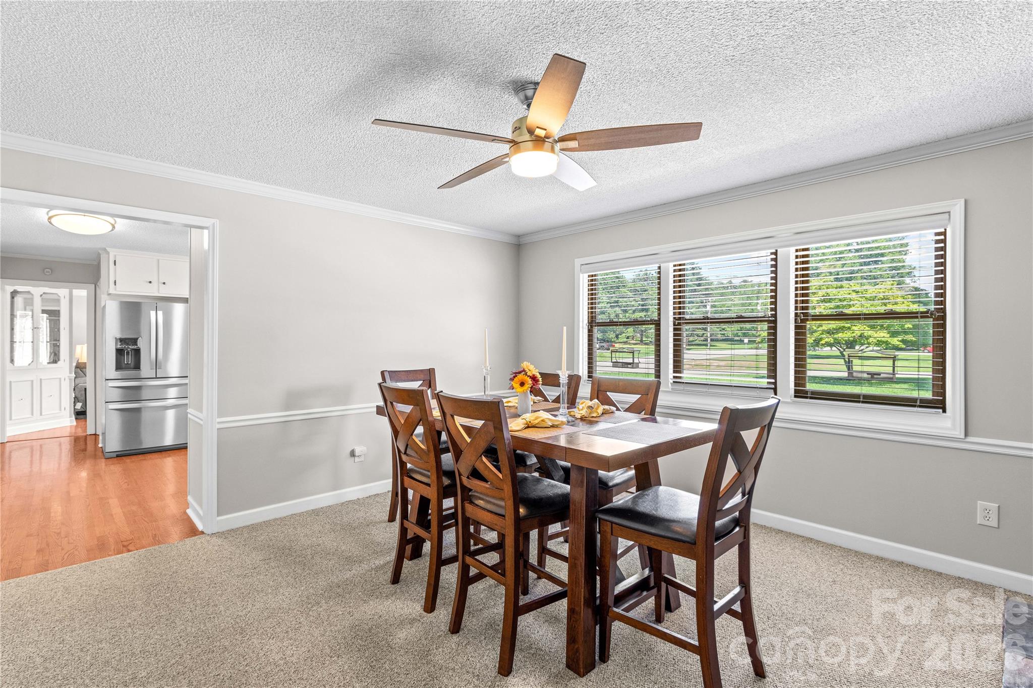 946 Shearers Road Property Photo 19