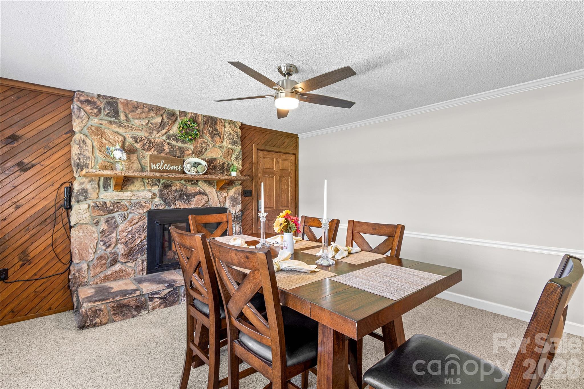 946 Shearers Road Property Photo 21