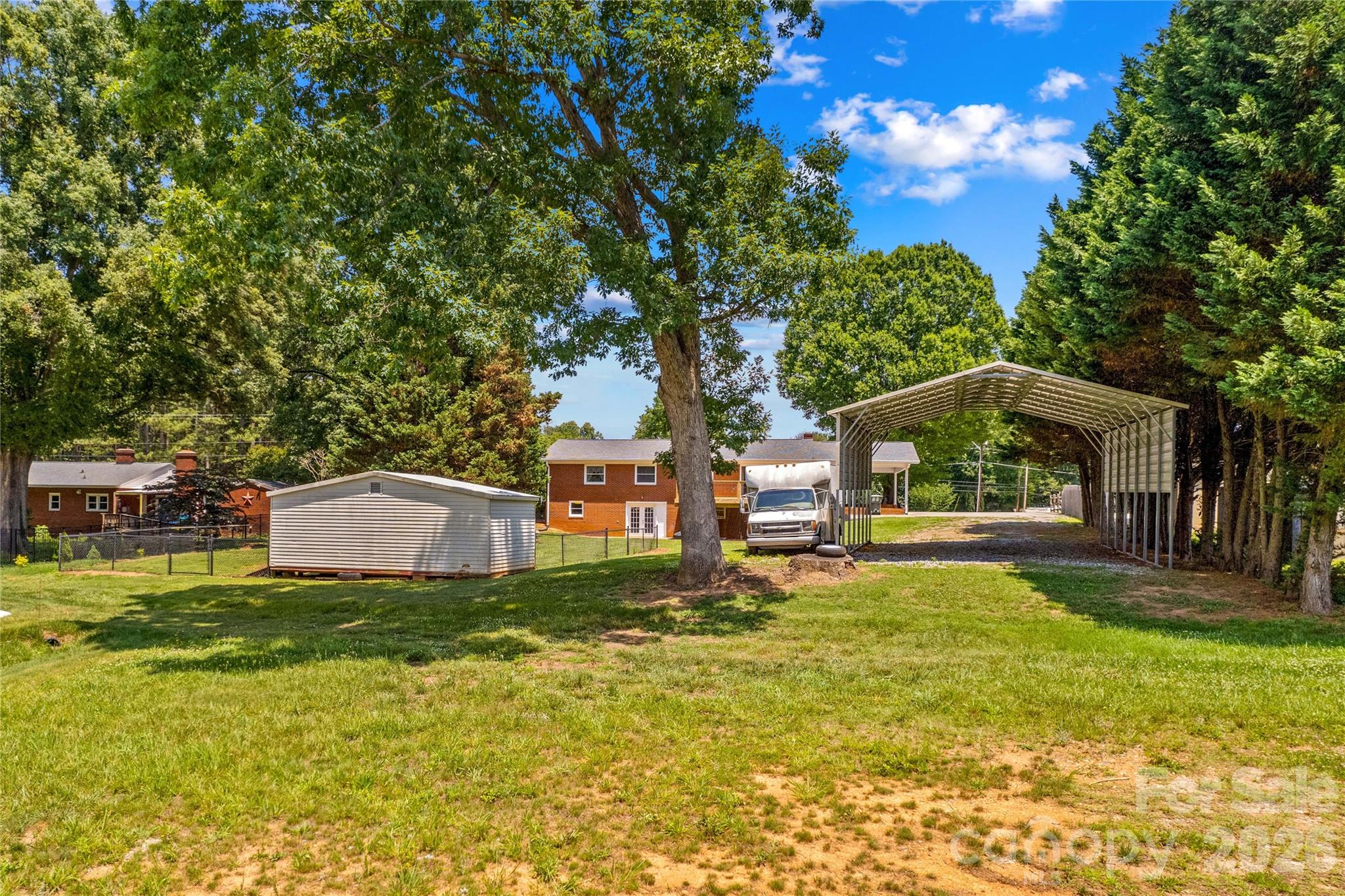 946 Shearers Road Property Photo 45