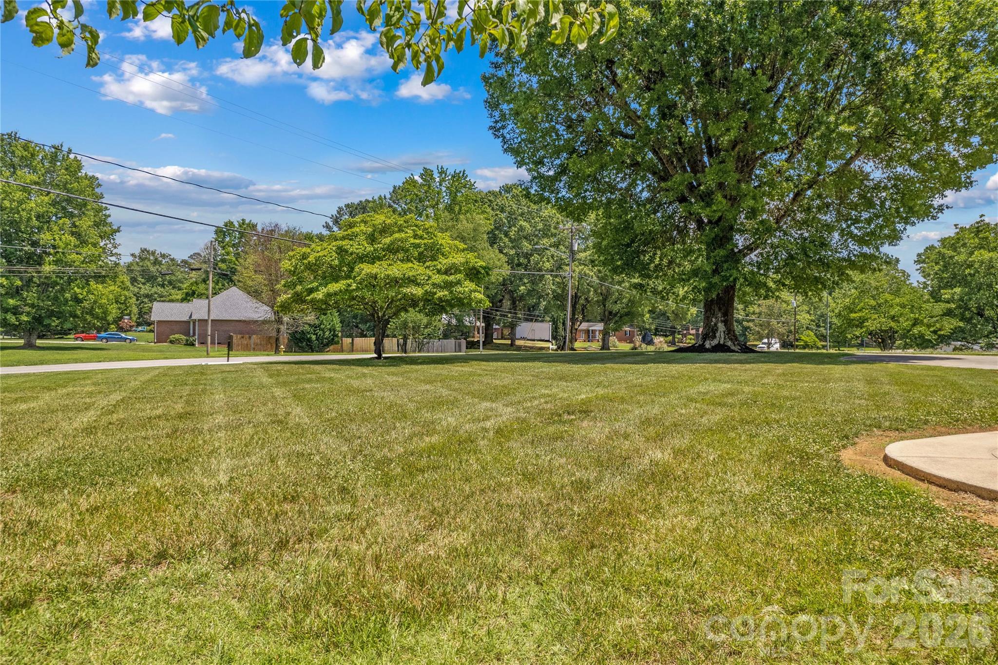 946 Shearers Road Property Photo 48