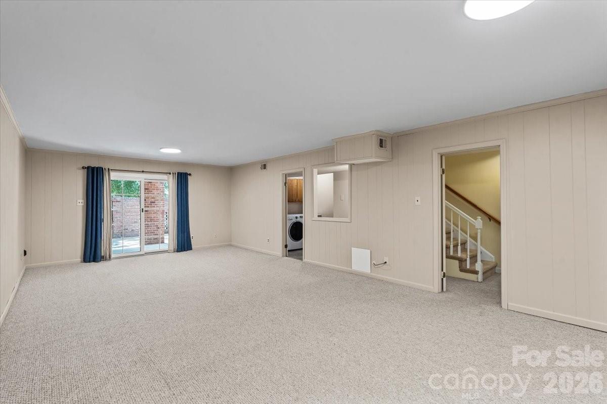6740 Constitution Lane Property Photo 34