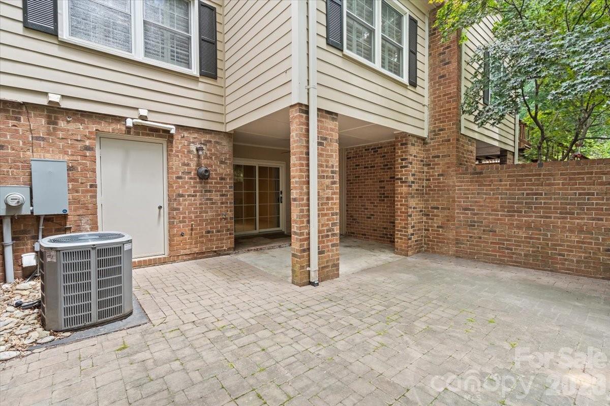 6740 Constitution Lane Property Photo 43
