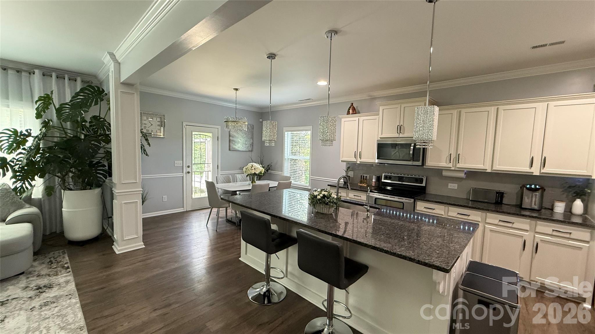 332 Wyndham Forest Circle Property Photo 3