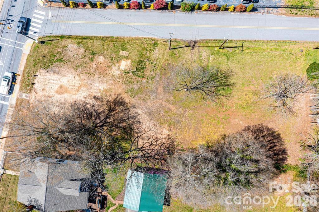 24 7th Street Property Photo 5
