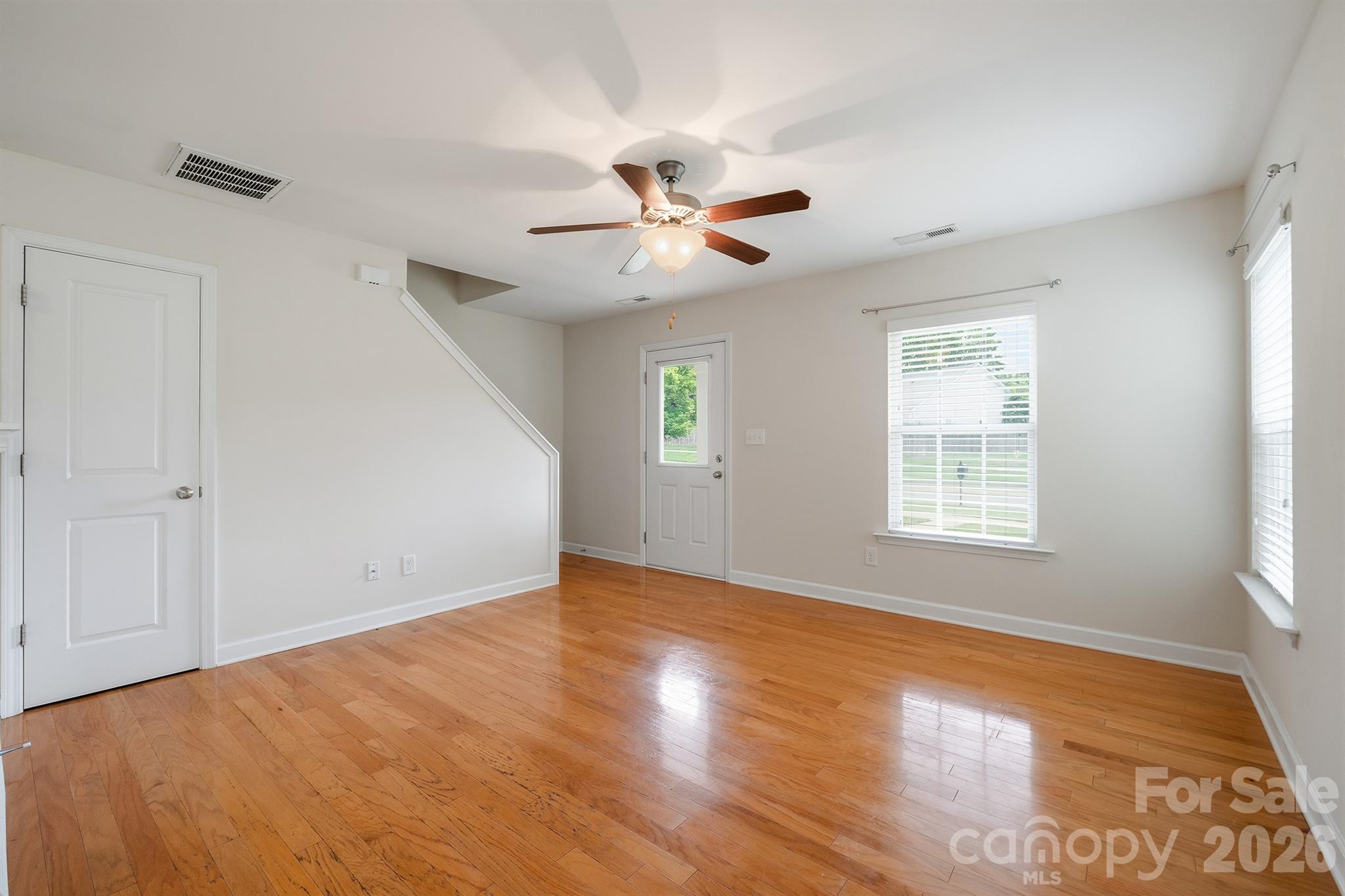 12421 Stumptown Road Property Photo 6