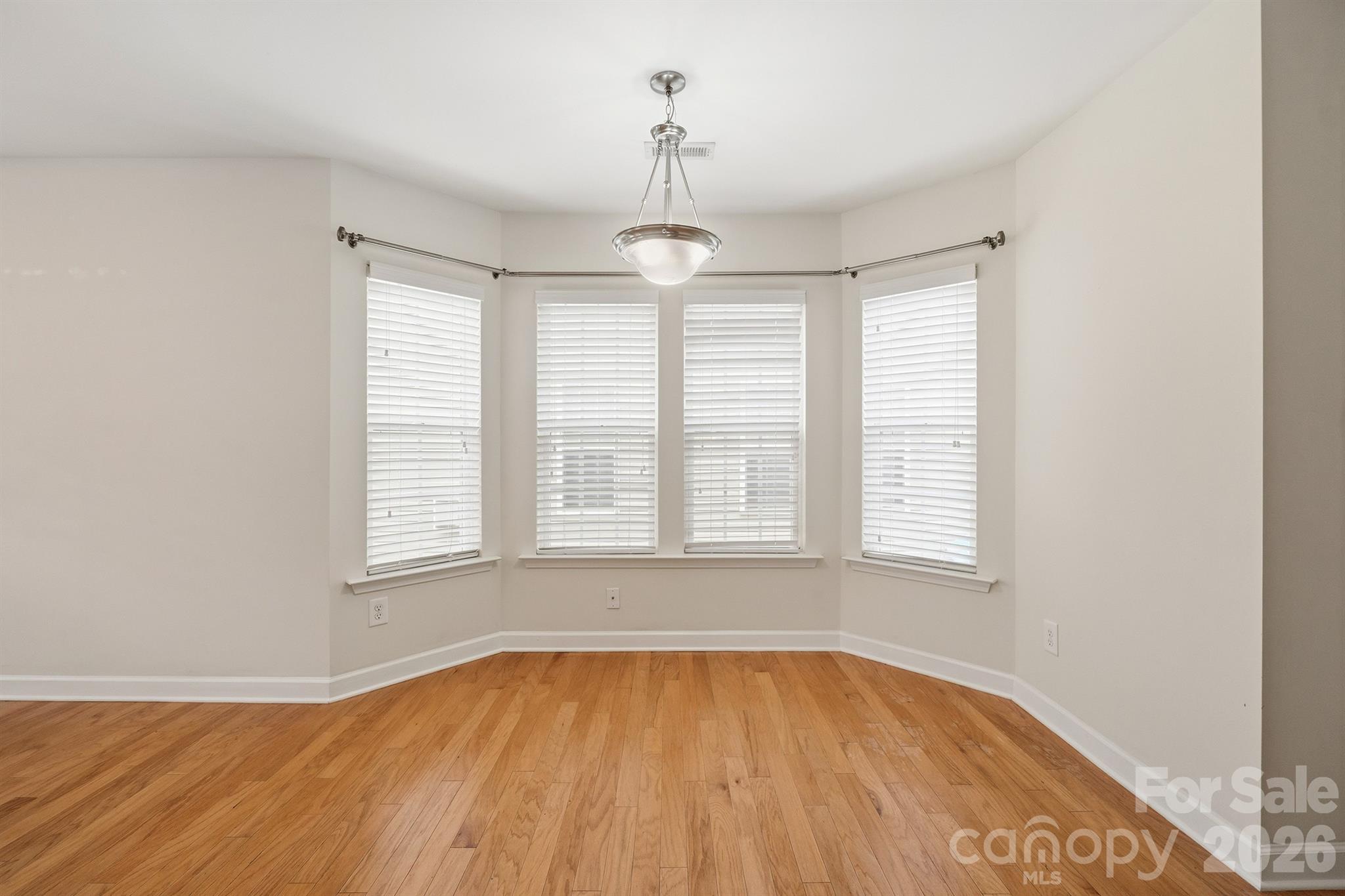 12421 Stumptown Road Property Photo 8