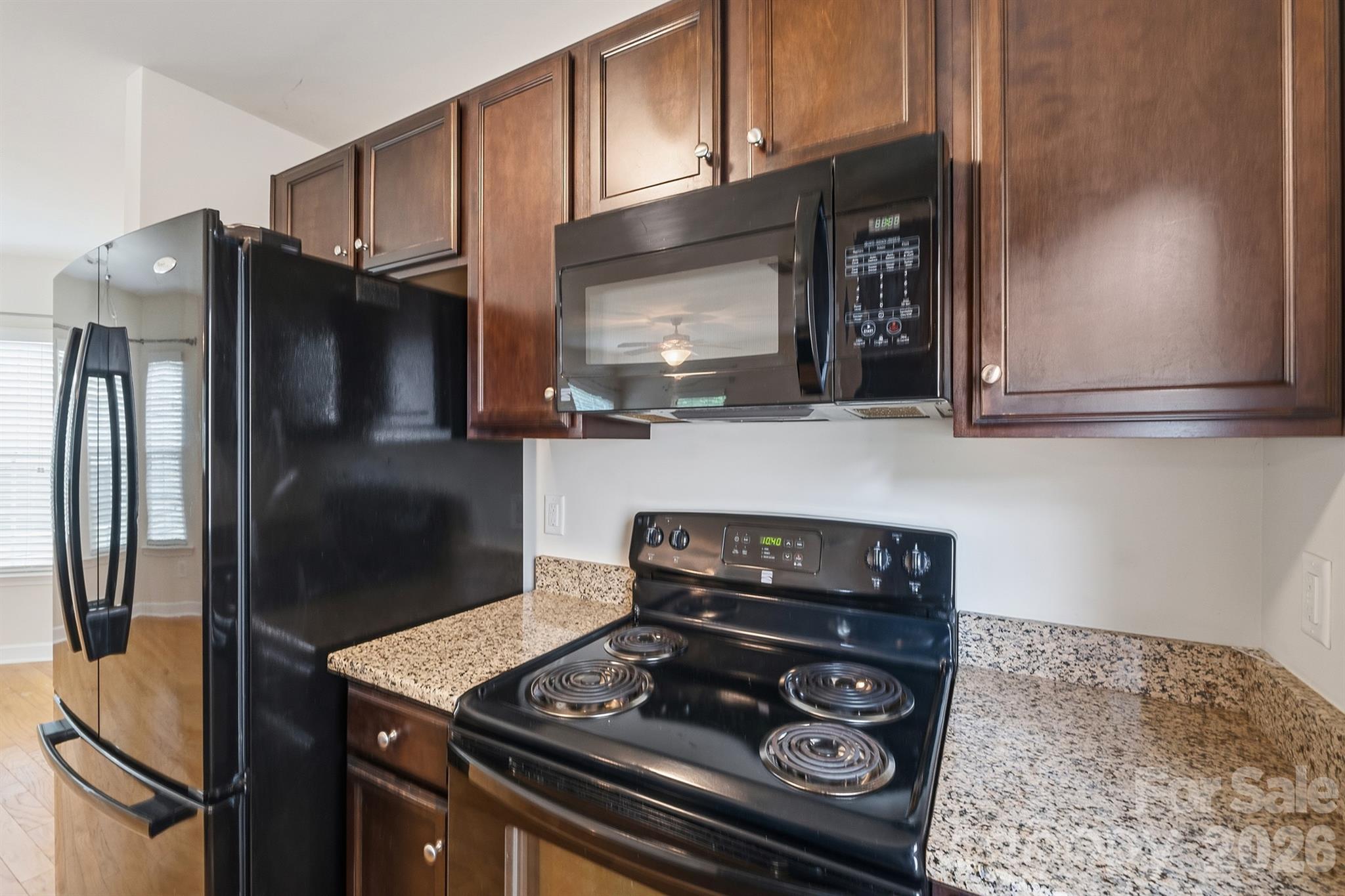 12421 Stumptown Road Property Photo 9