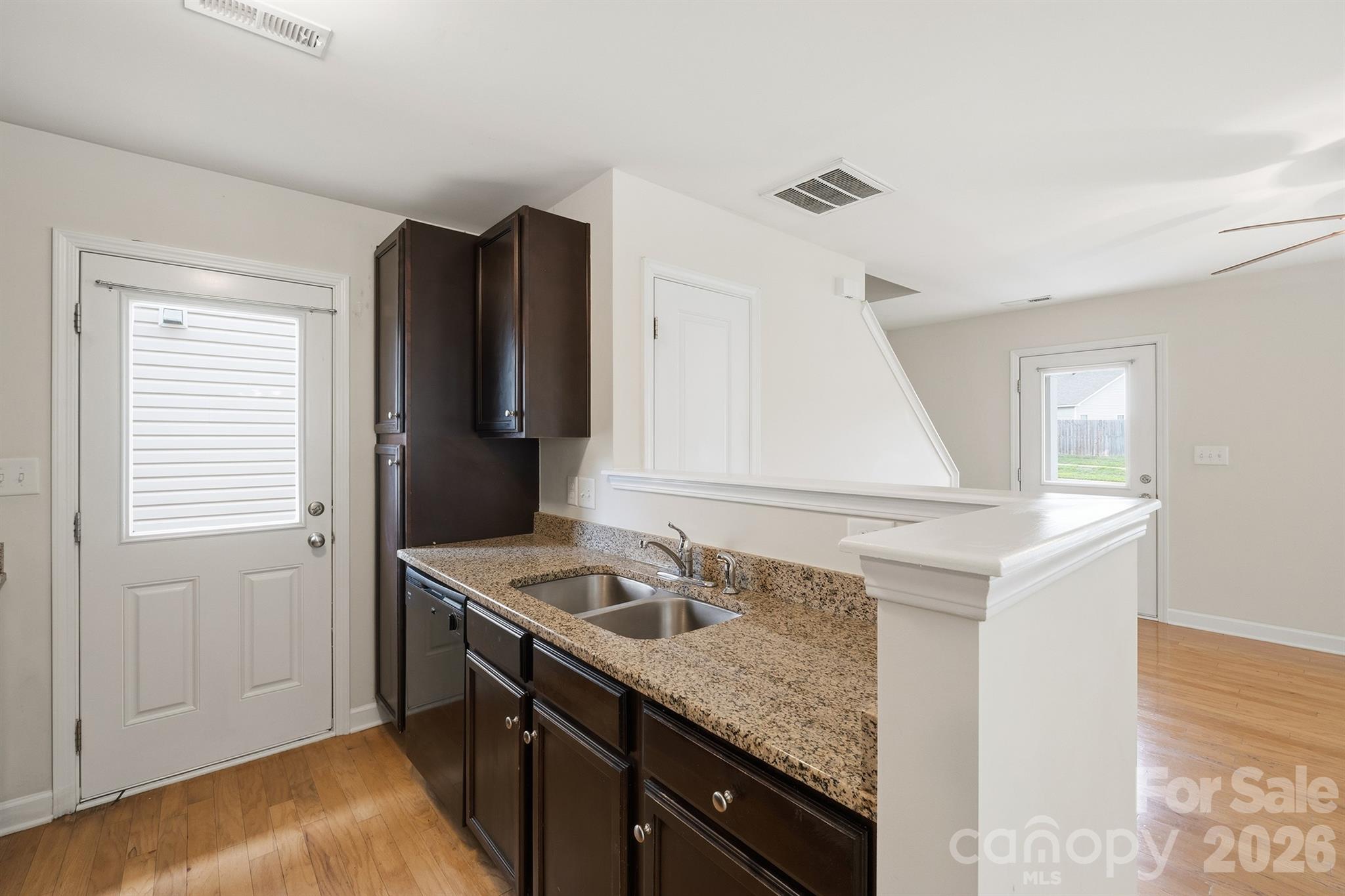 12421 Stumptown Road Property Photo 10
