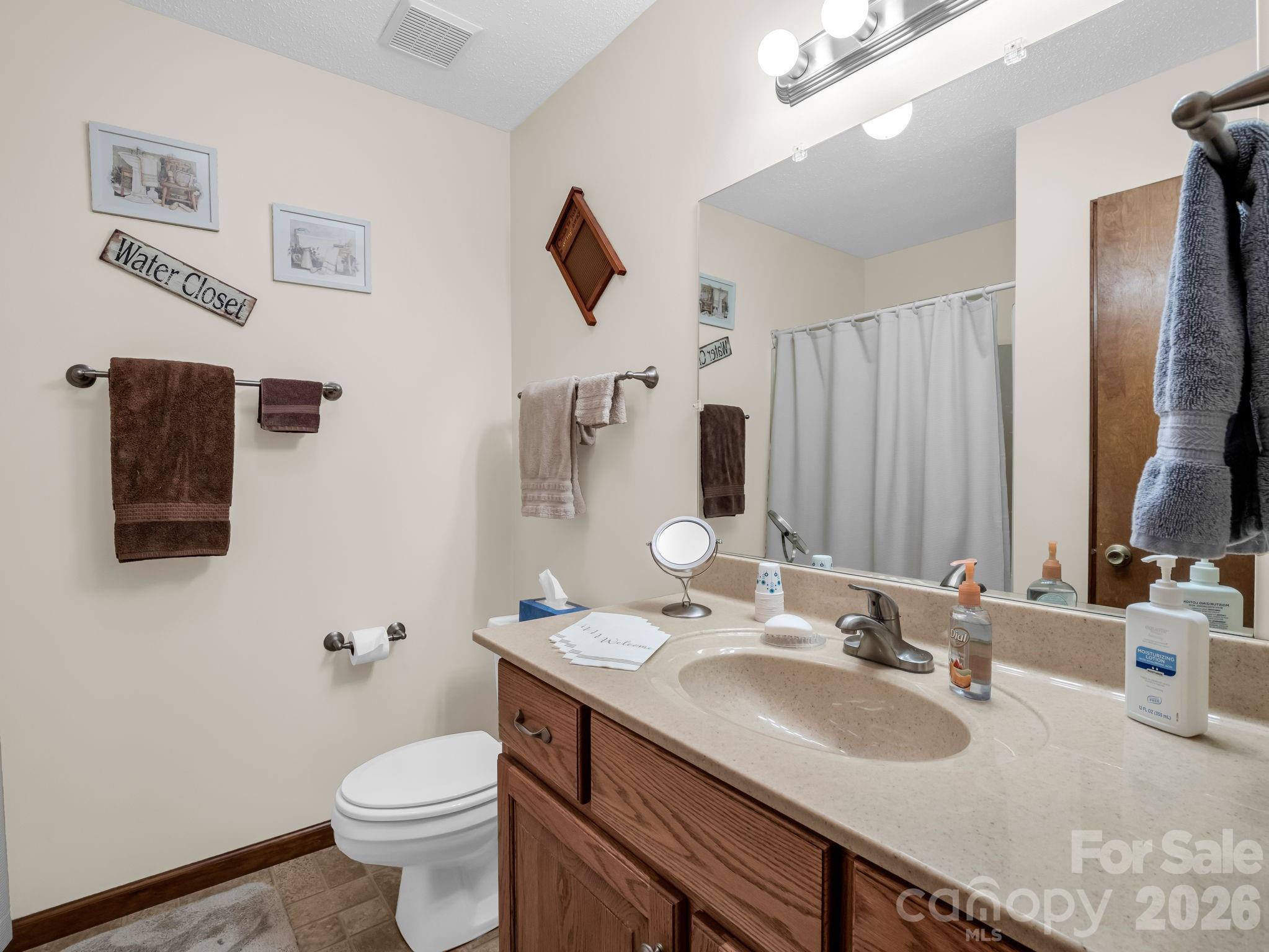 182 Resada Drive Property Photo 15