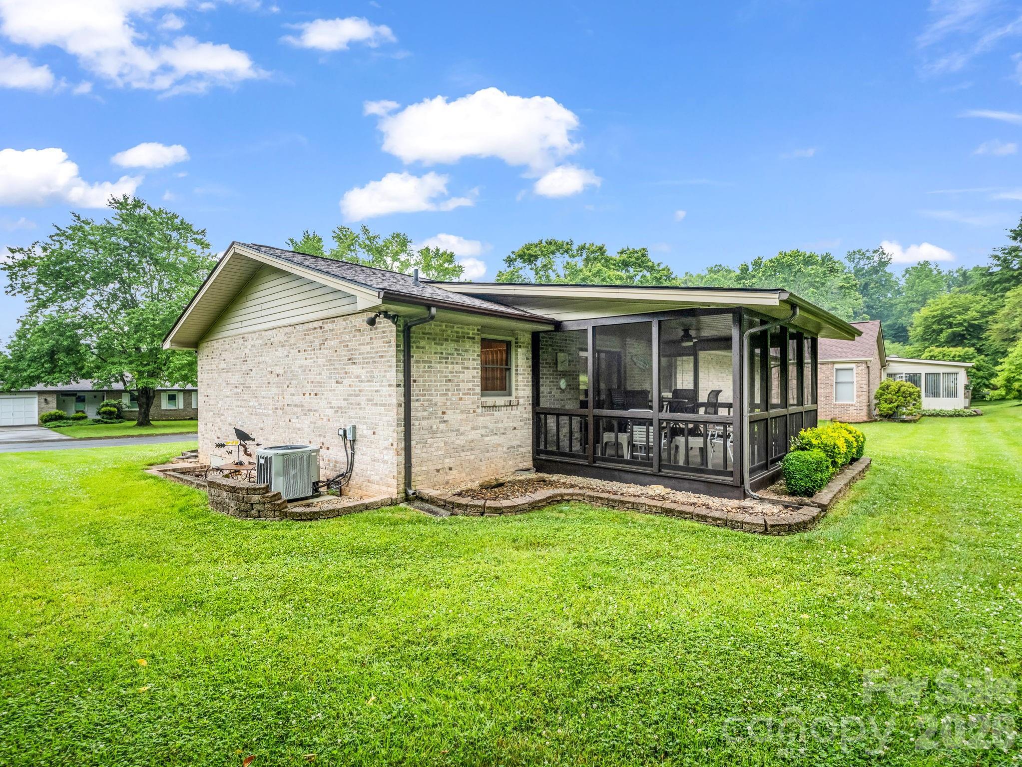 182 Resada Drive Property Photo 25